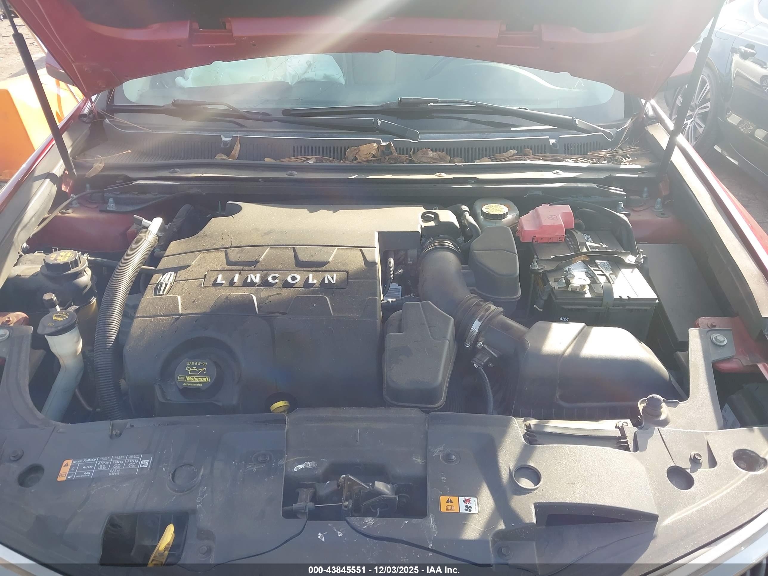 LINCOLN MKS image 10