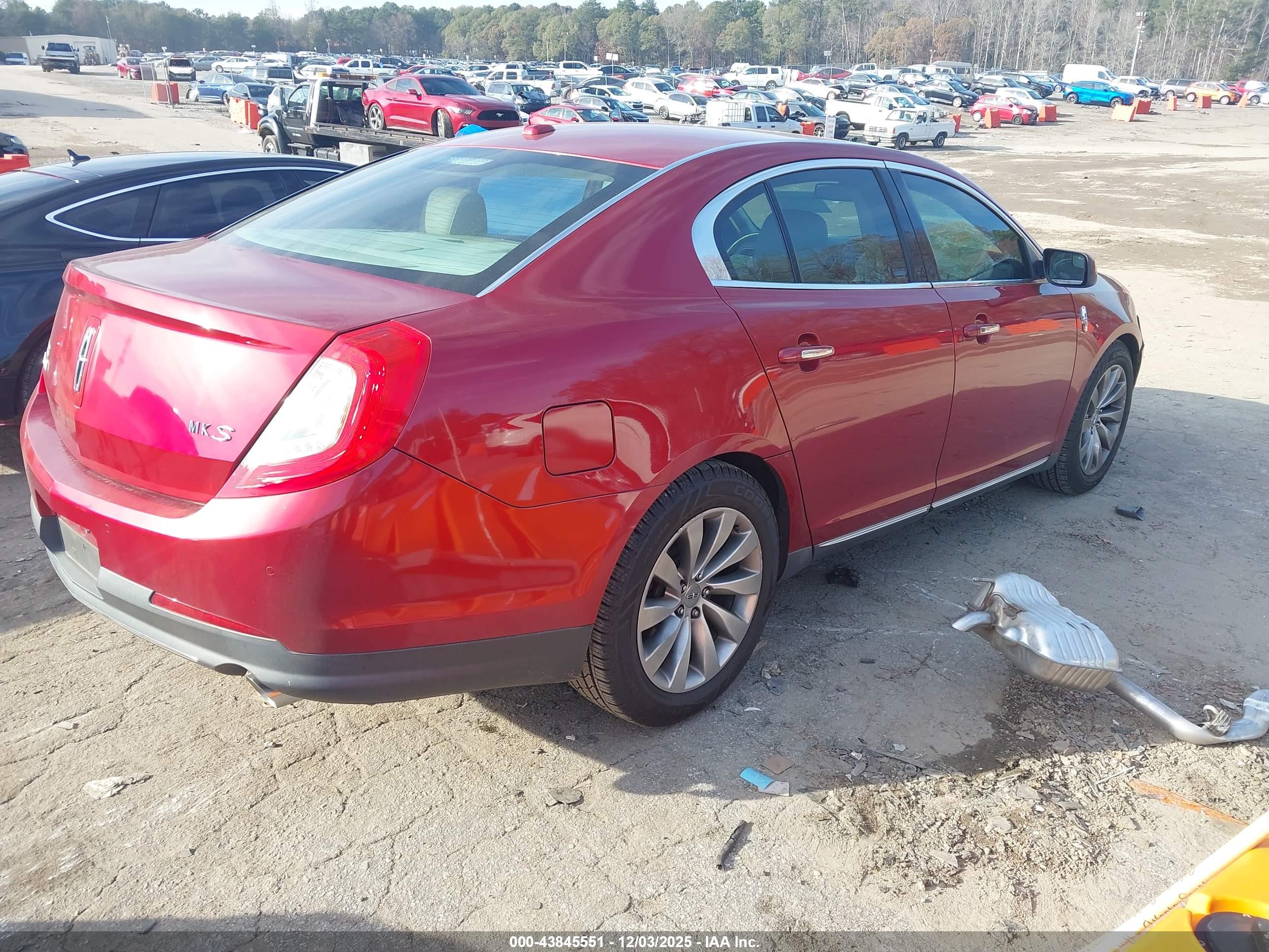 LINCOLN MKS image 4