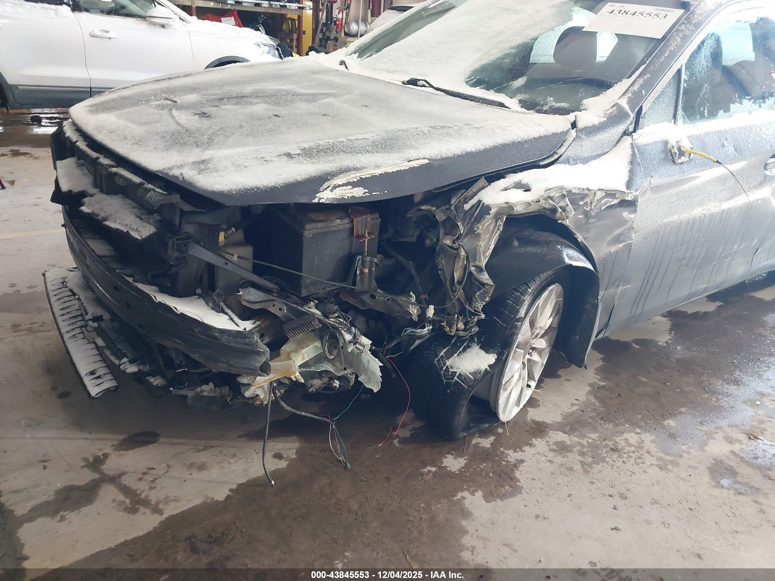 SUBARU LEGACY image 6
