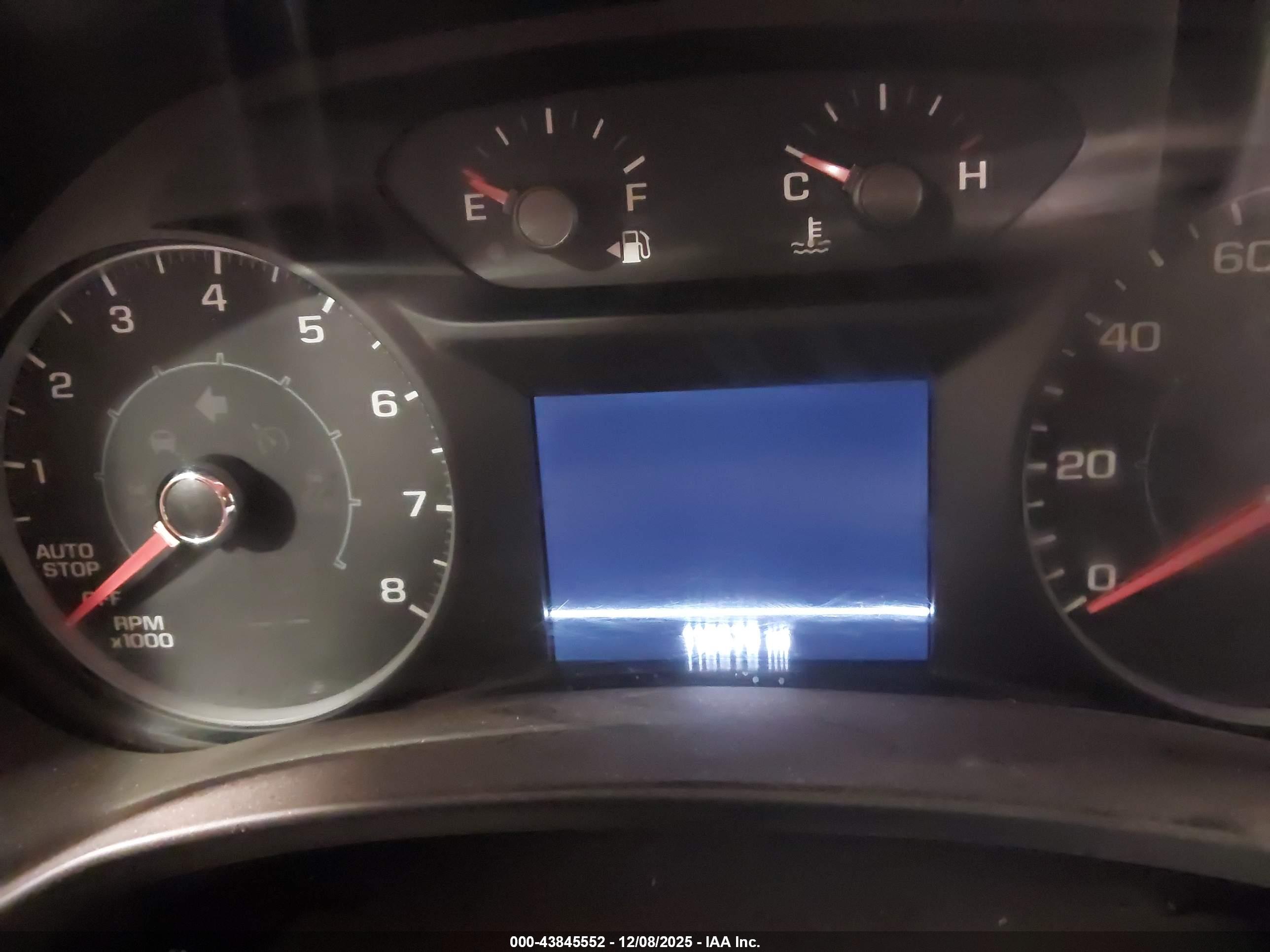 GMC TERRAIN image 7