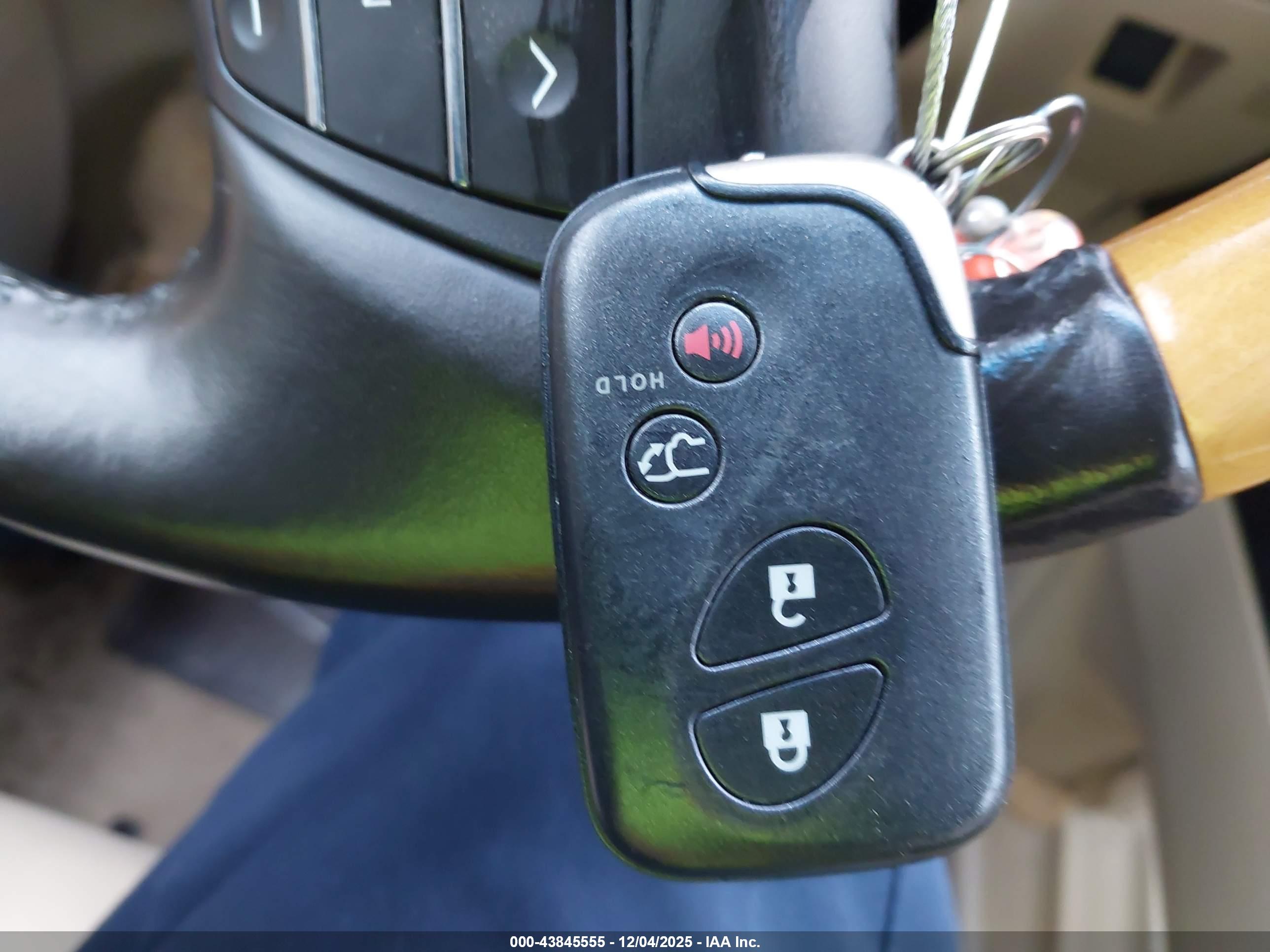 LEXUS RX image 11