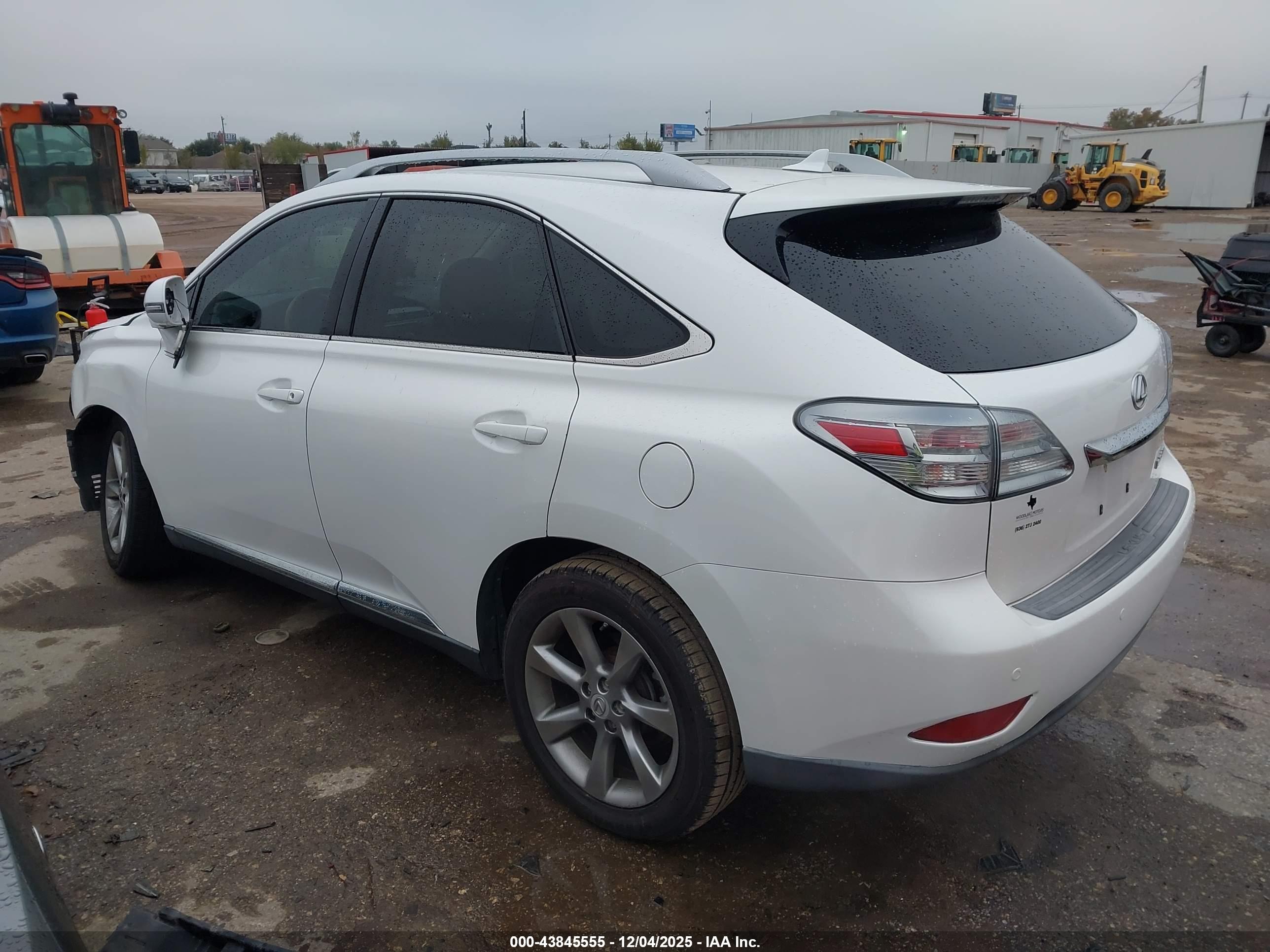 LEXUS RX image 3