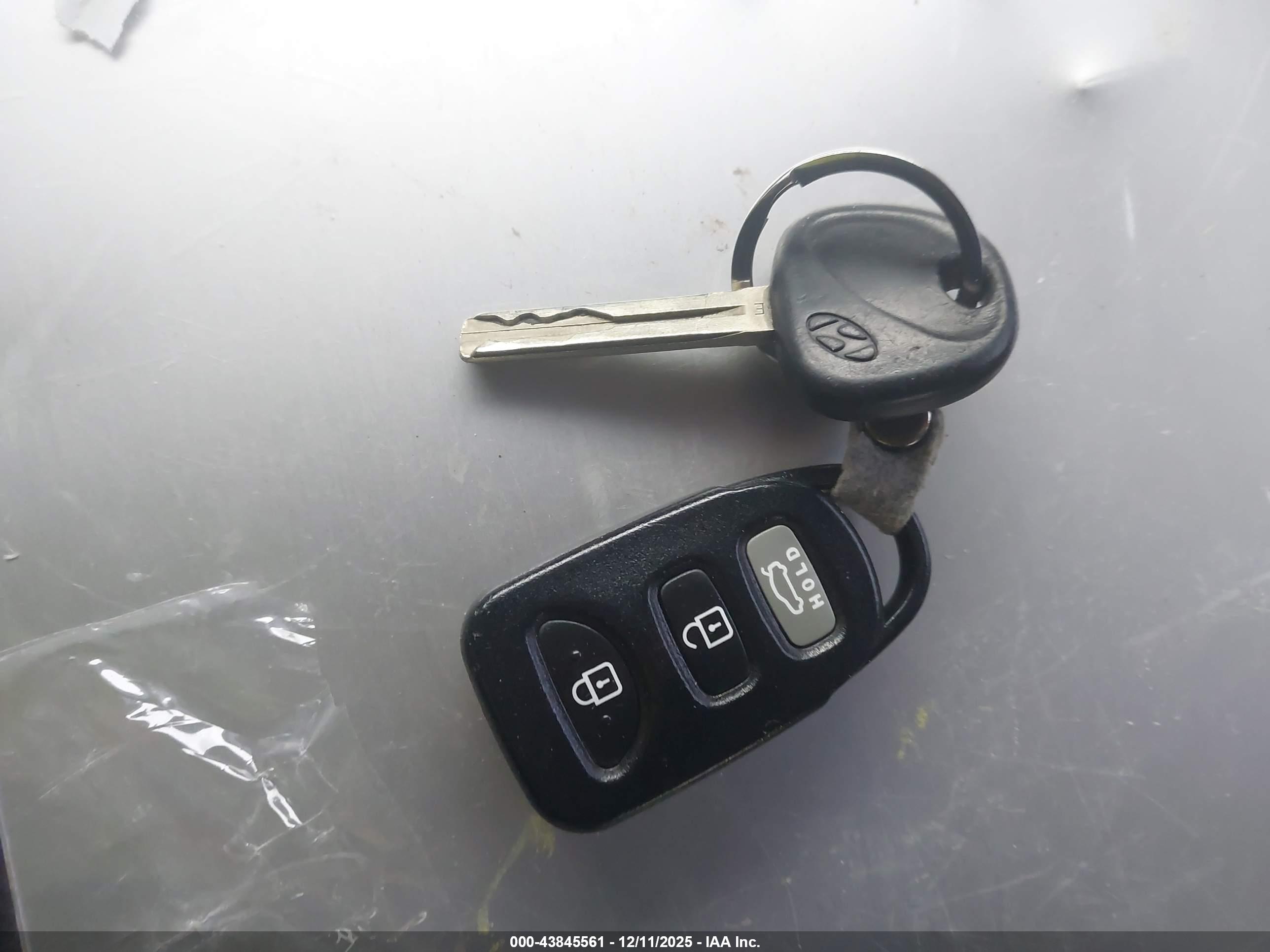 HYUNDAI SONATA image 11