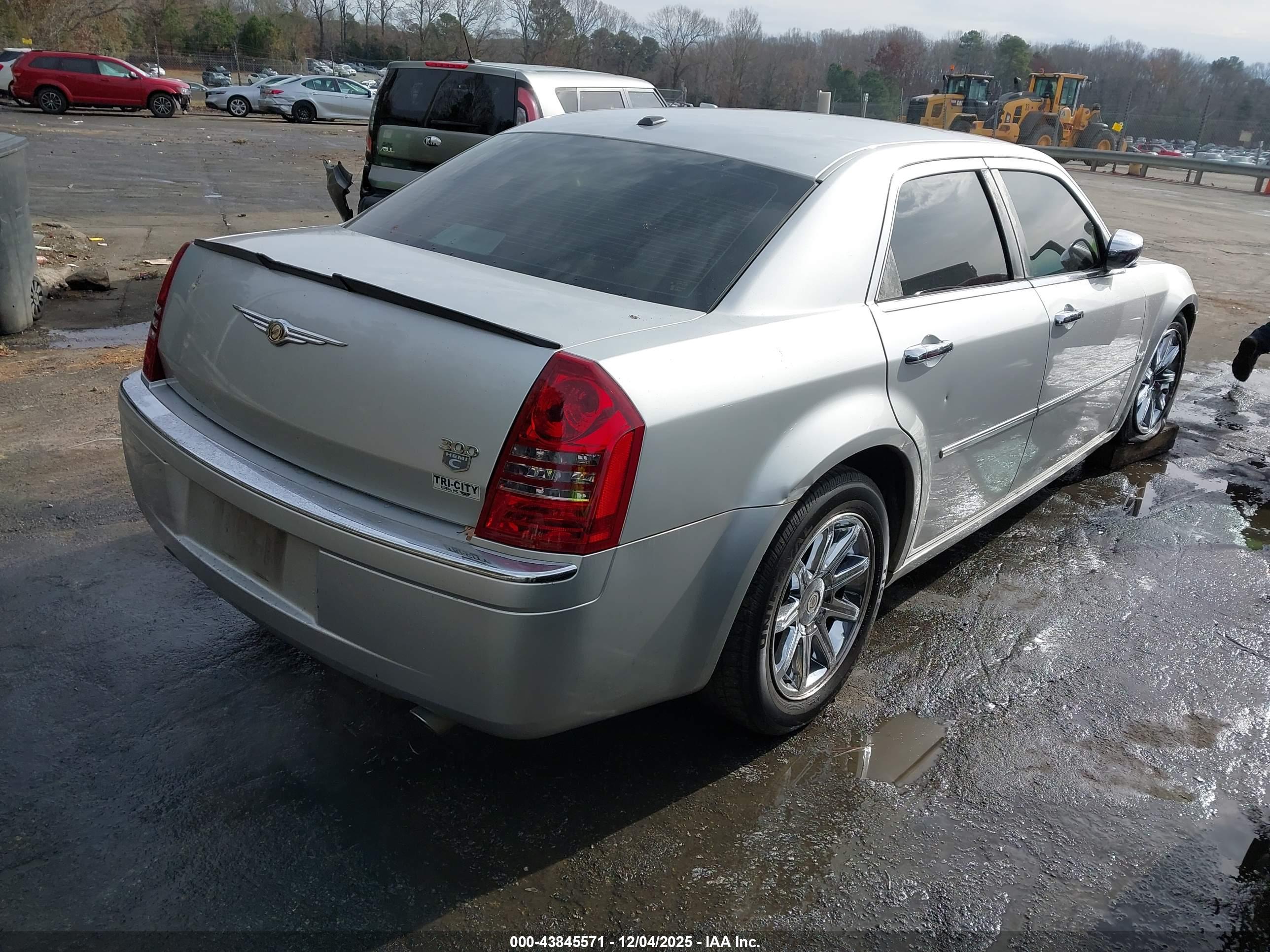 CHRYSLER 300C image 4