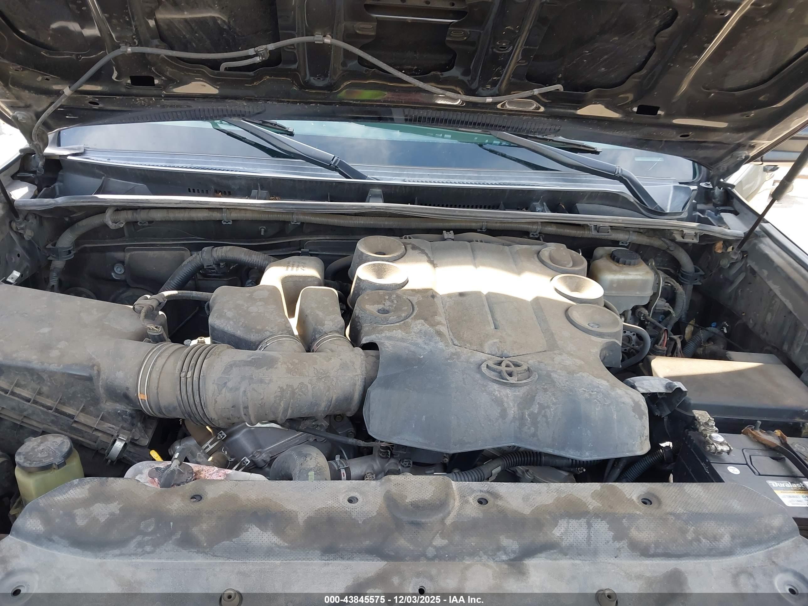 TOYOTA 4RUNNER image 10