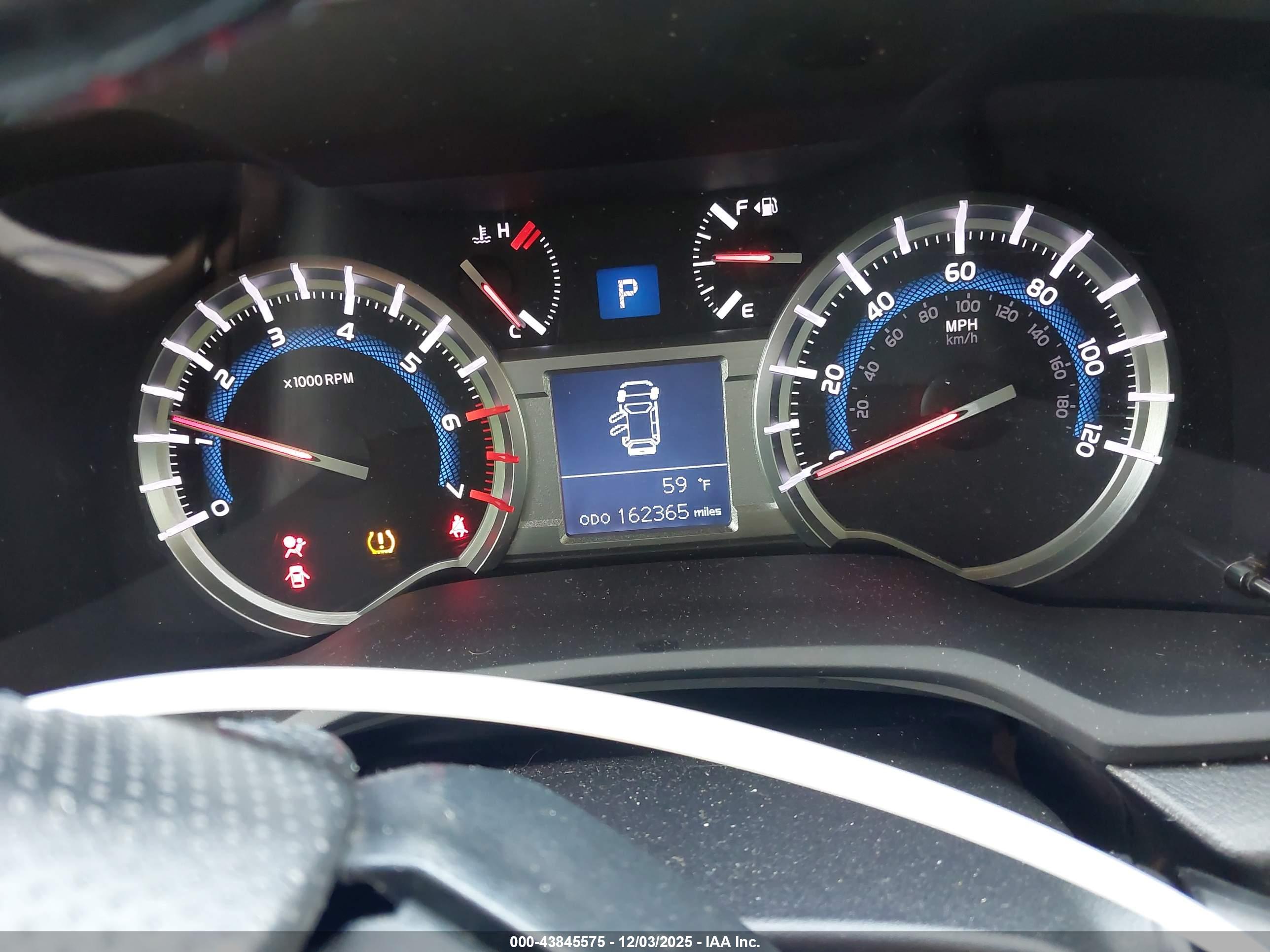 TOYOTA 4RUNNER image 7