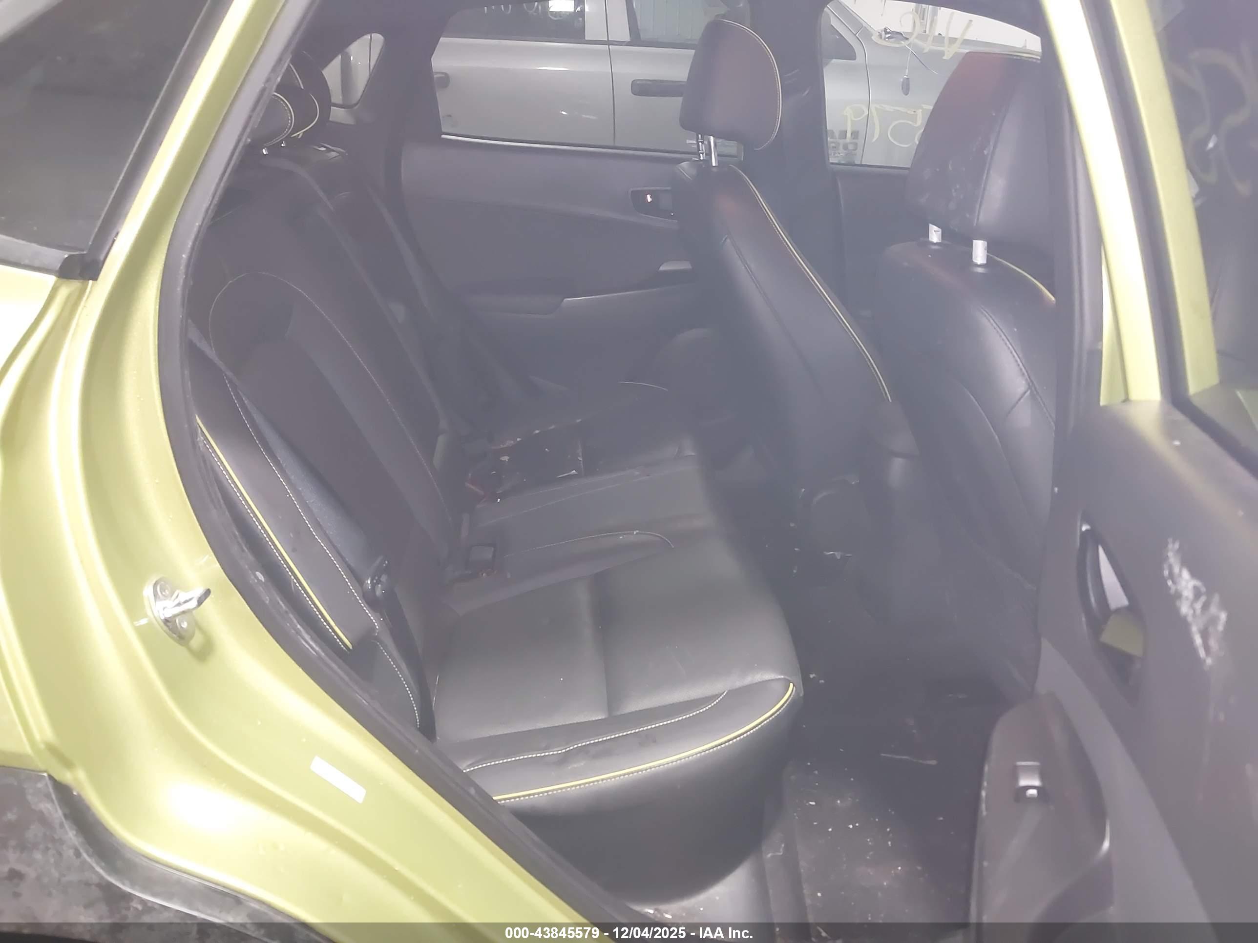 HYUNDAI KONA image 8