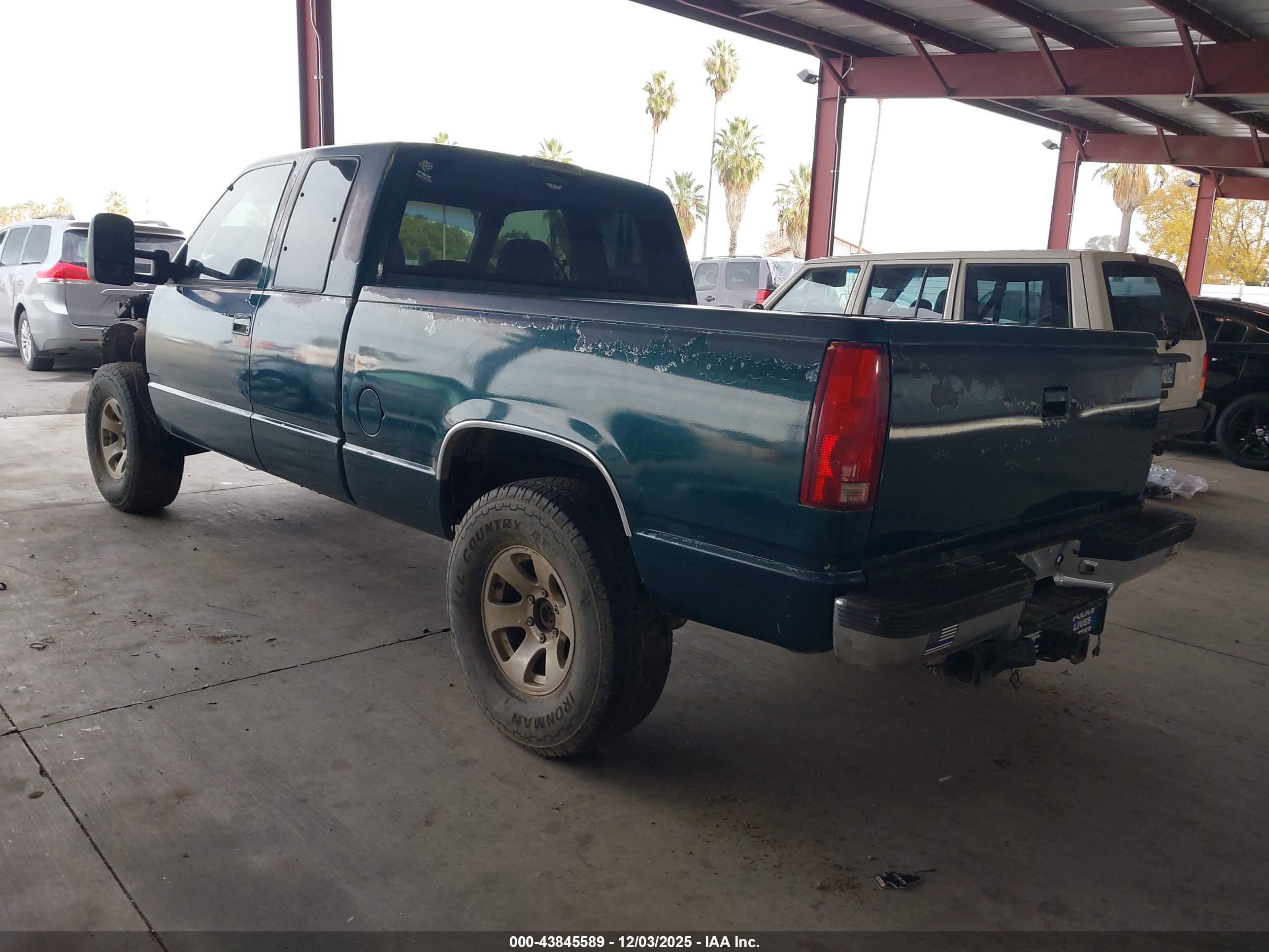 GMC SIERRA image 3