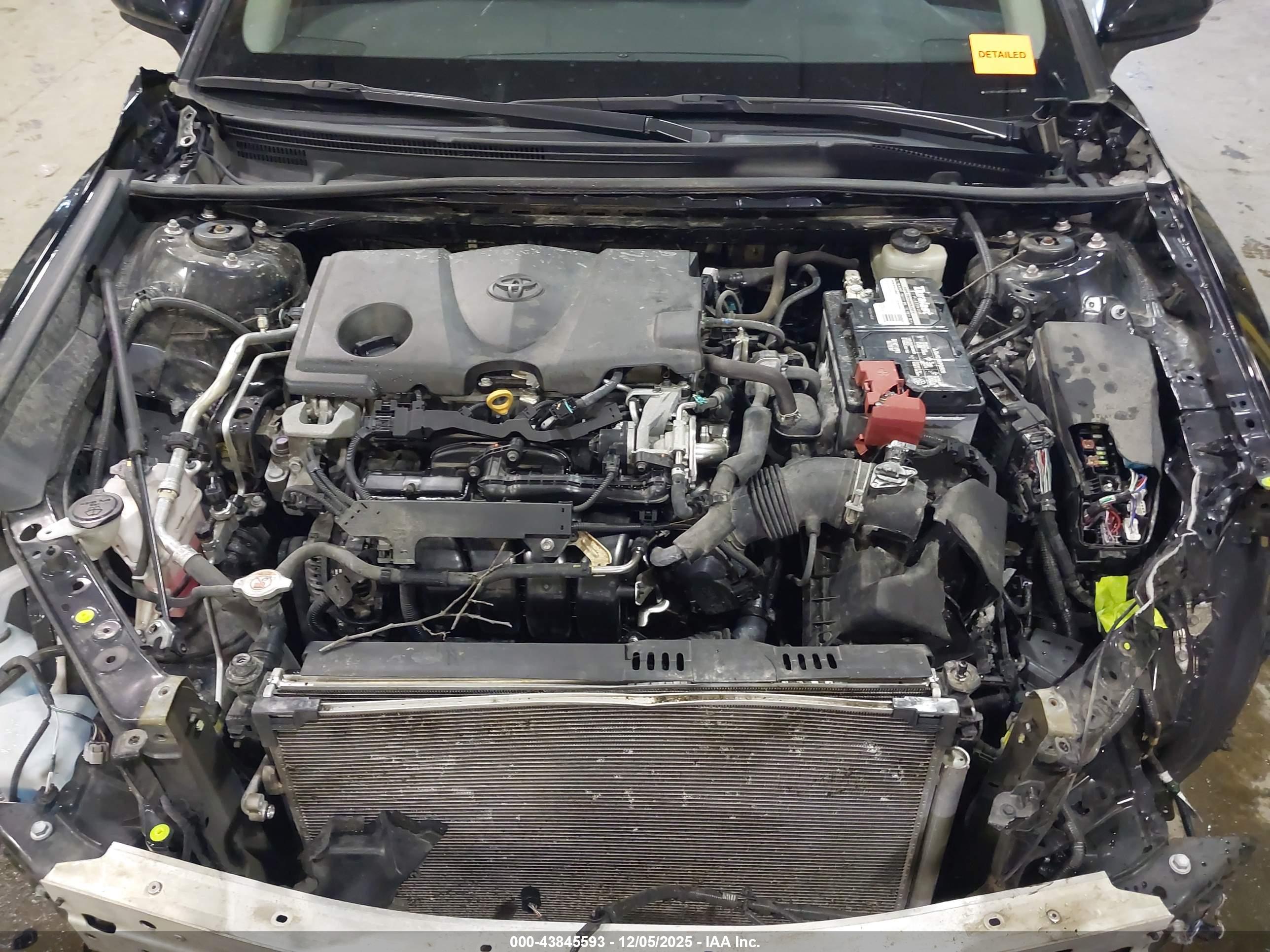 TOYOTA CAMRY image 10