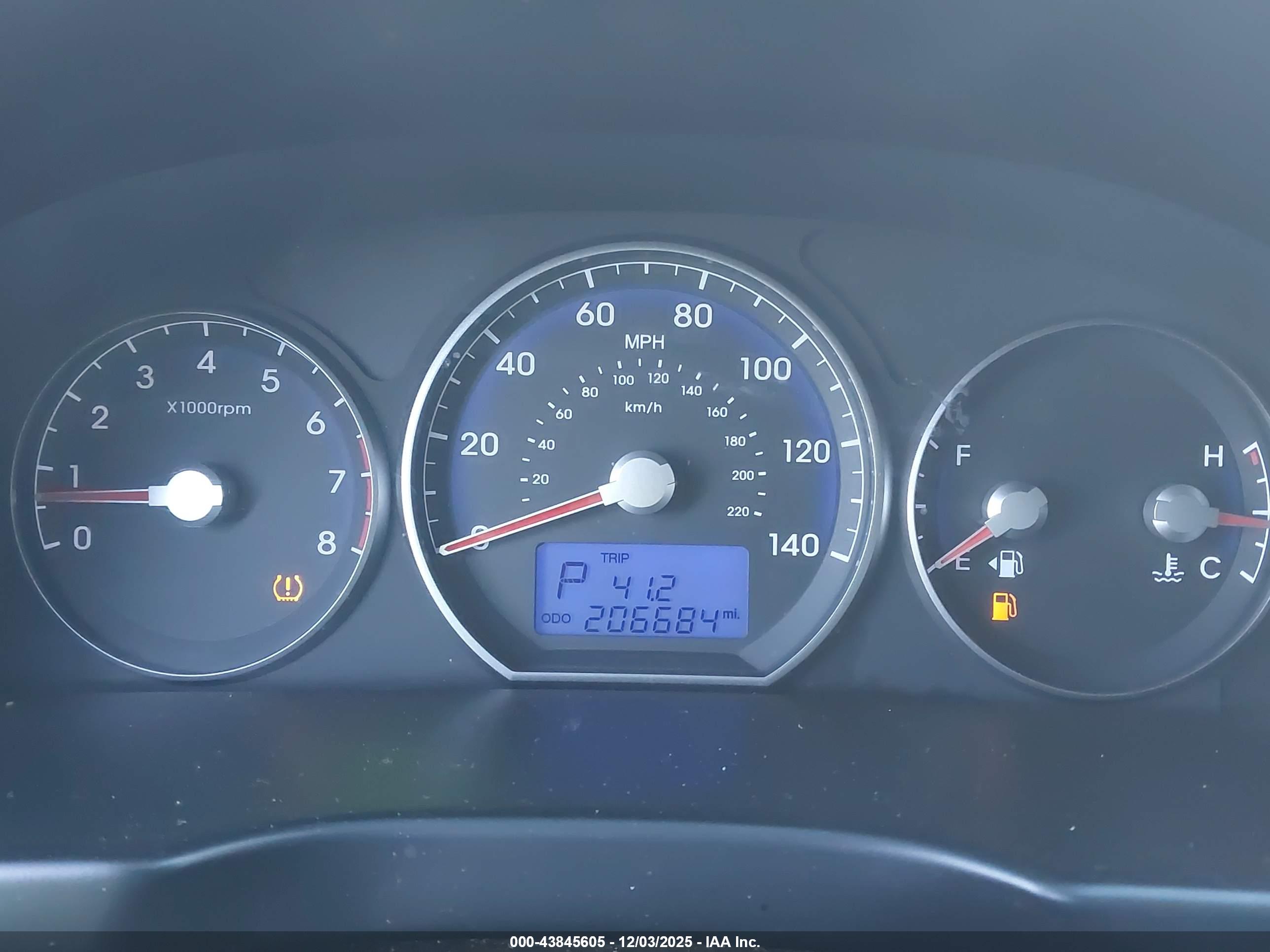HYUNDAI SANTA image 7