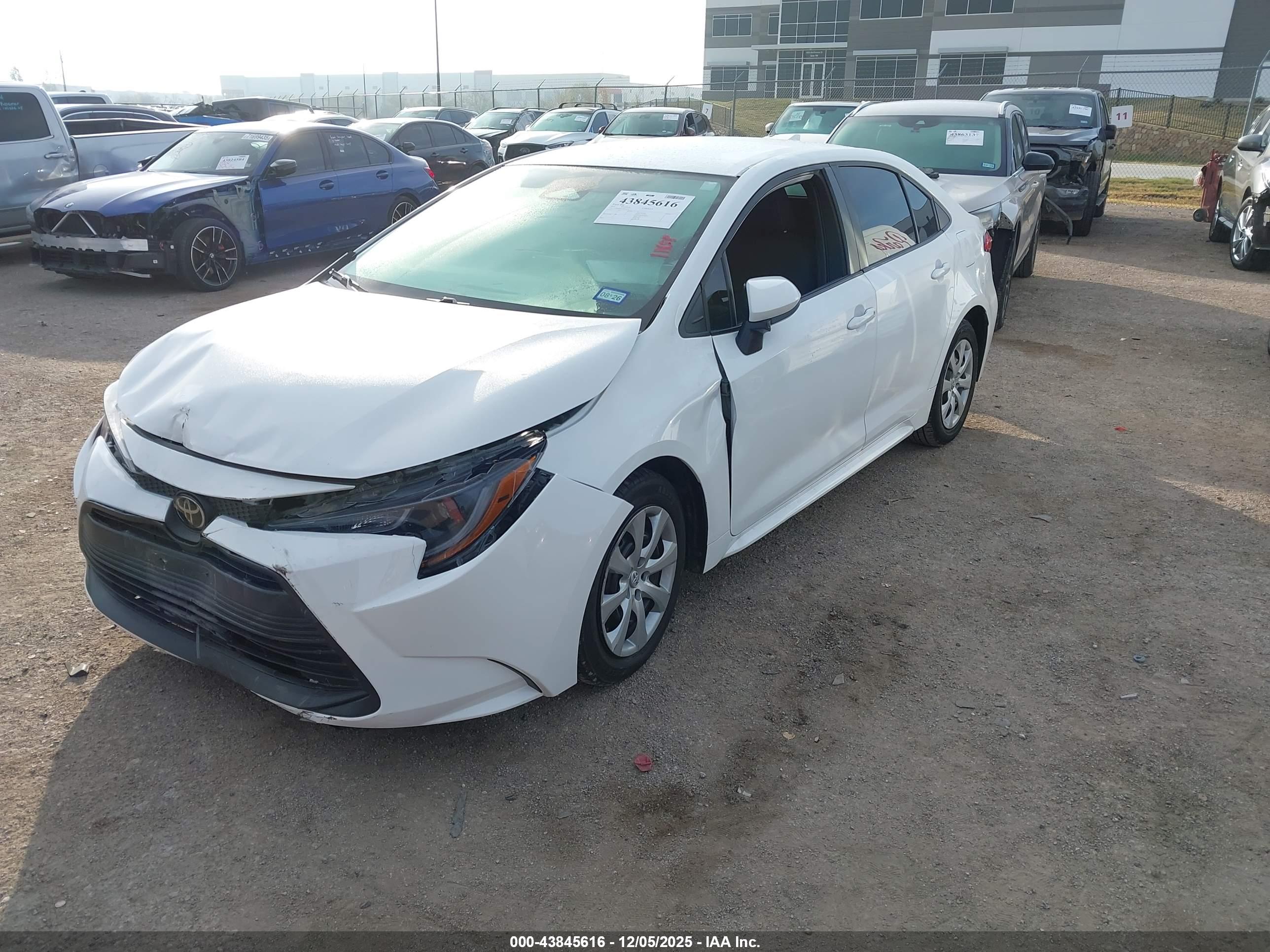 TOYOTA COROLLA image 2
