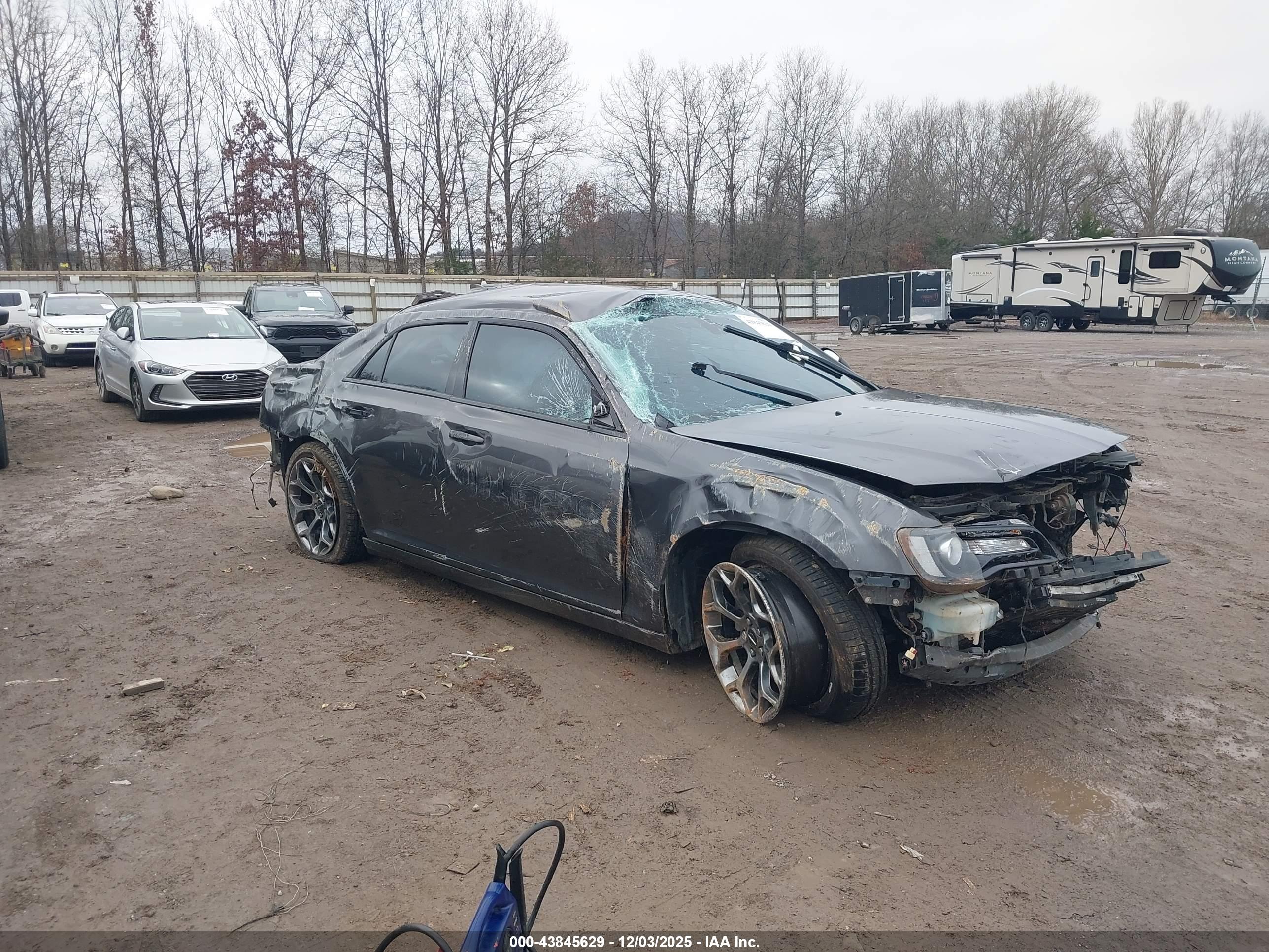 CHRYSLER 300 image 6