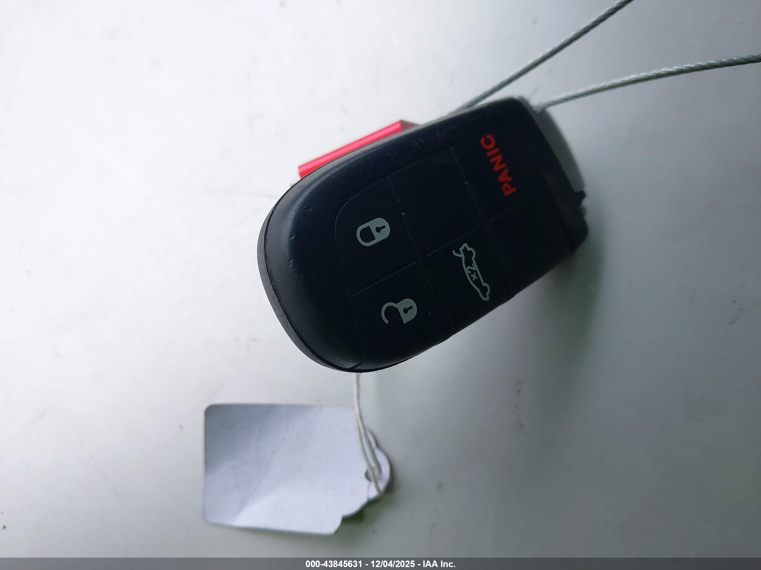 DODGE CHALLENGER image 11