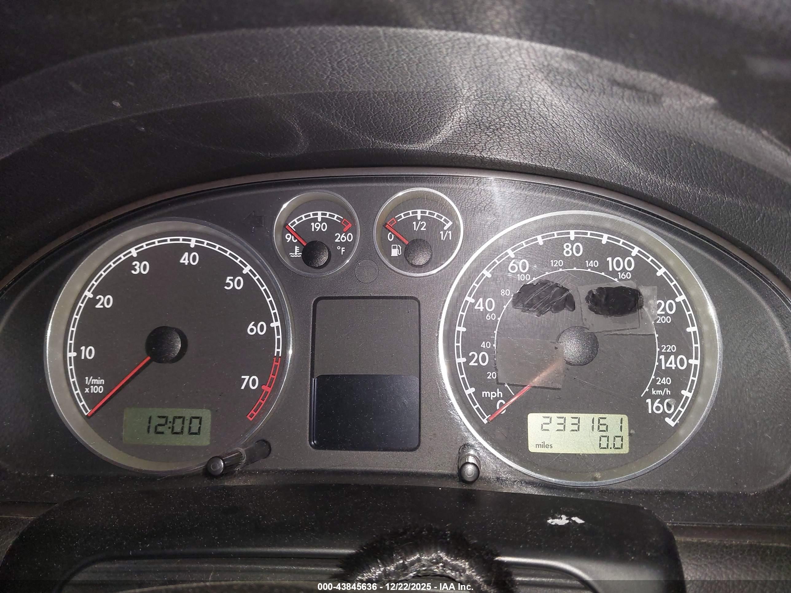 VOLKSWAGEN PASSAT image 7