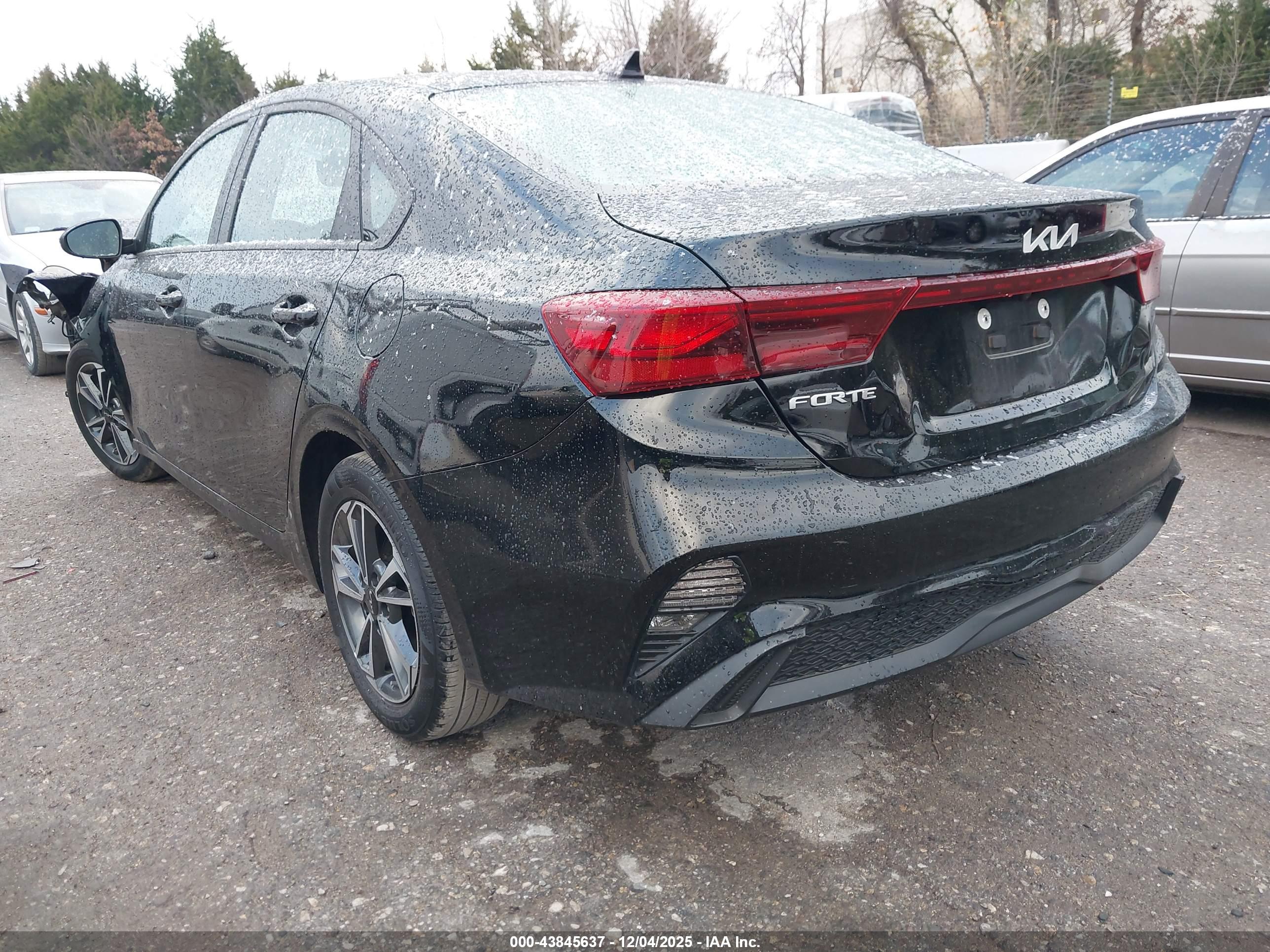 KIA FORTE image 3