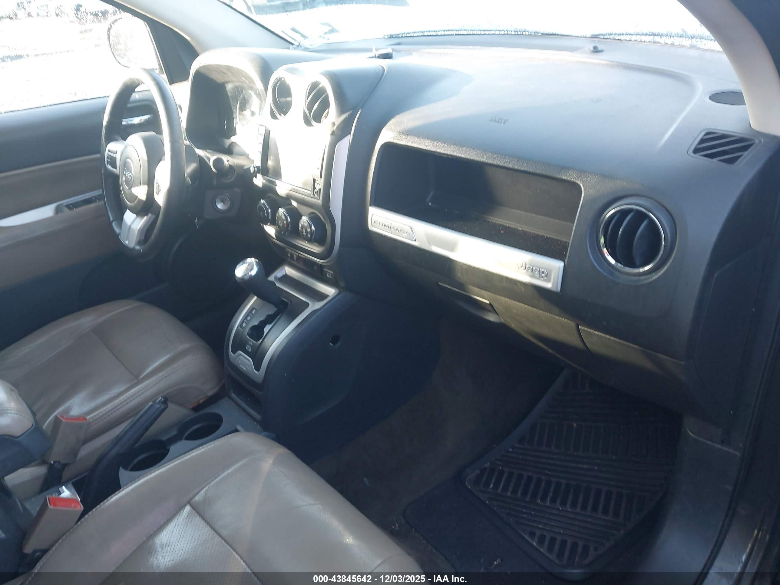 JEEP COMPASS image 5