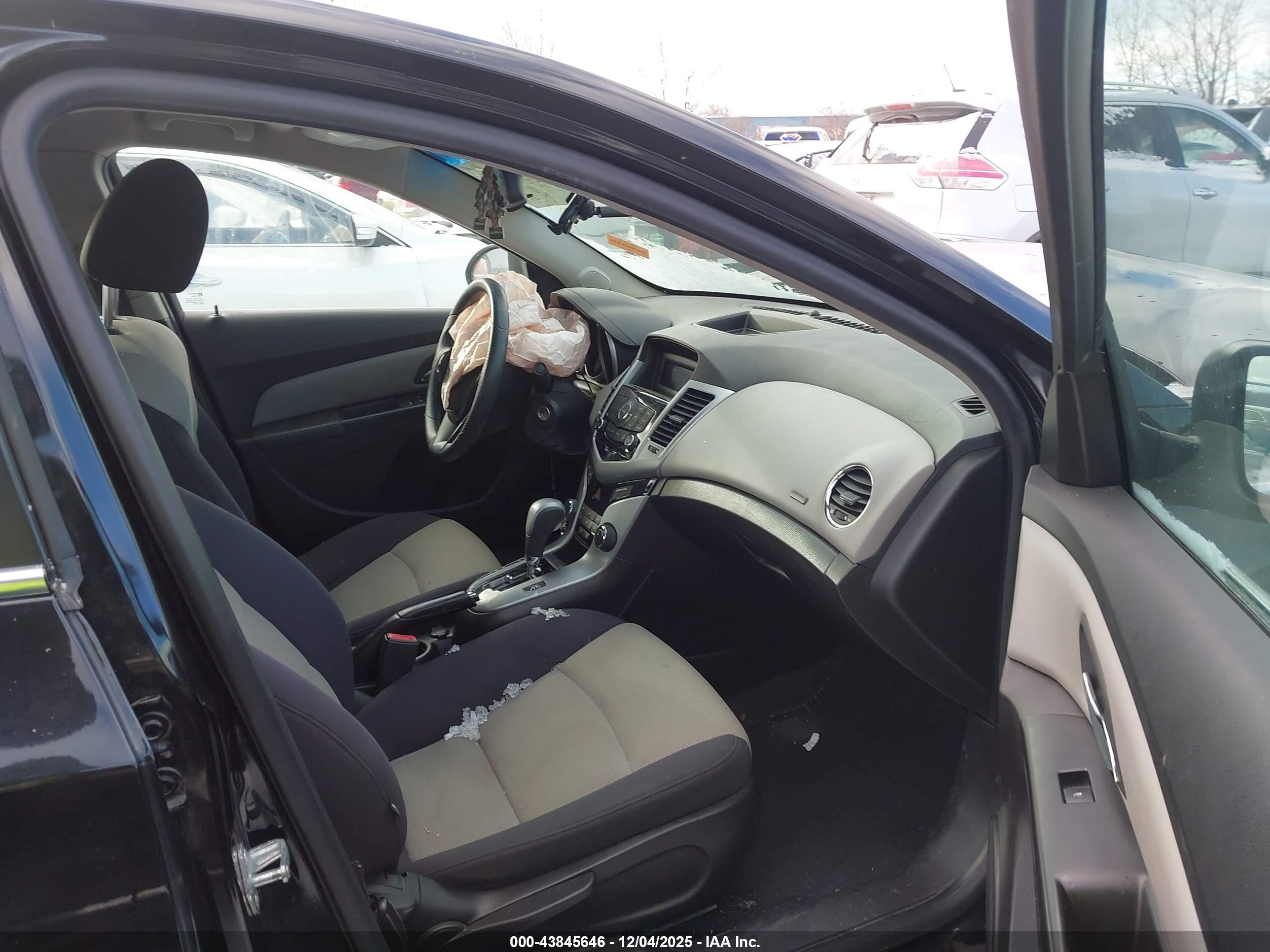 CHEVROLET CRUZE image 5
