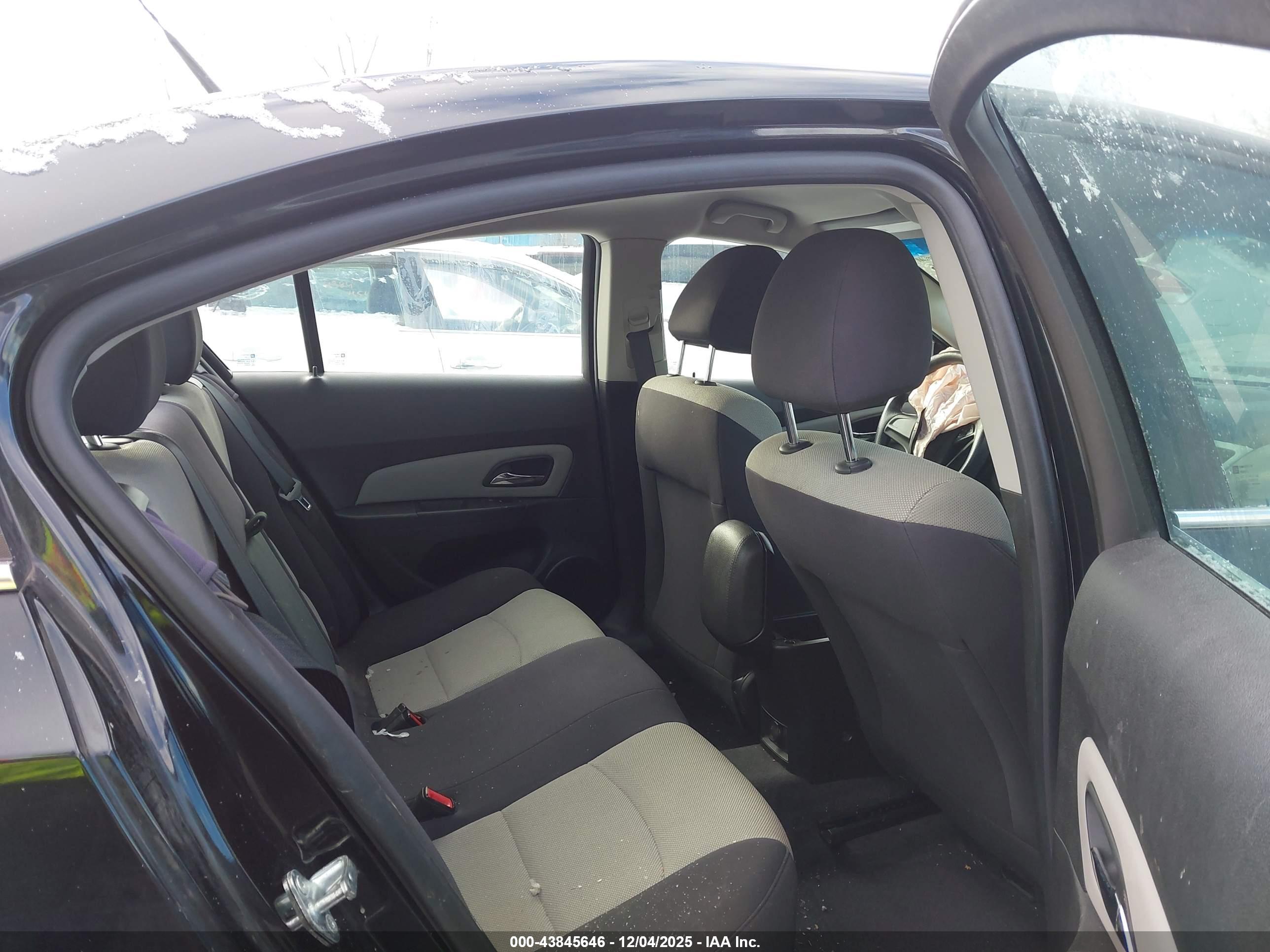 CHEVROLET CRUZE image 8
