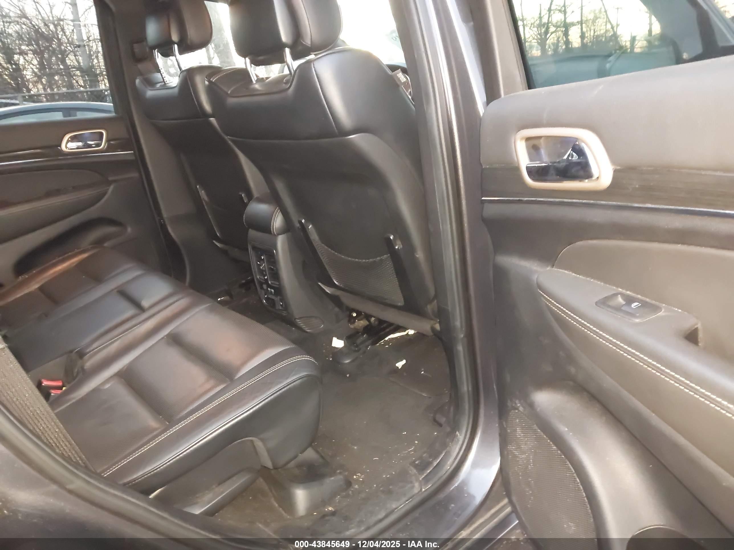 JEEP GRAND image 8