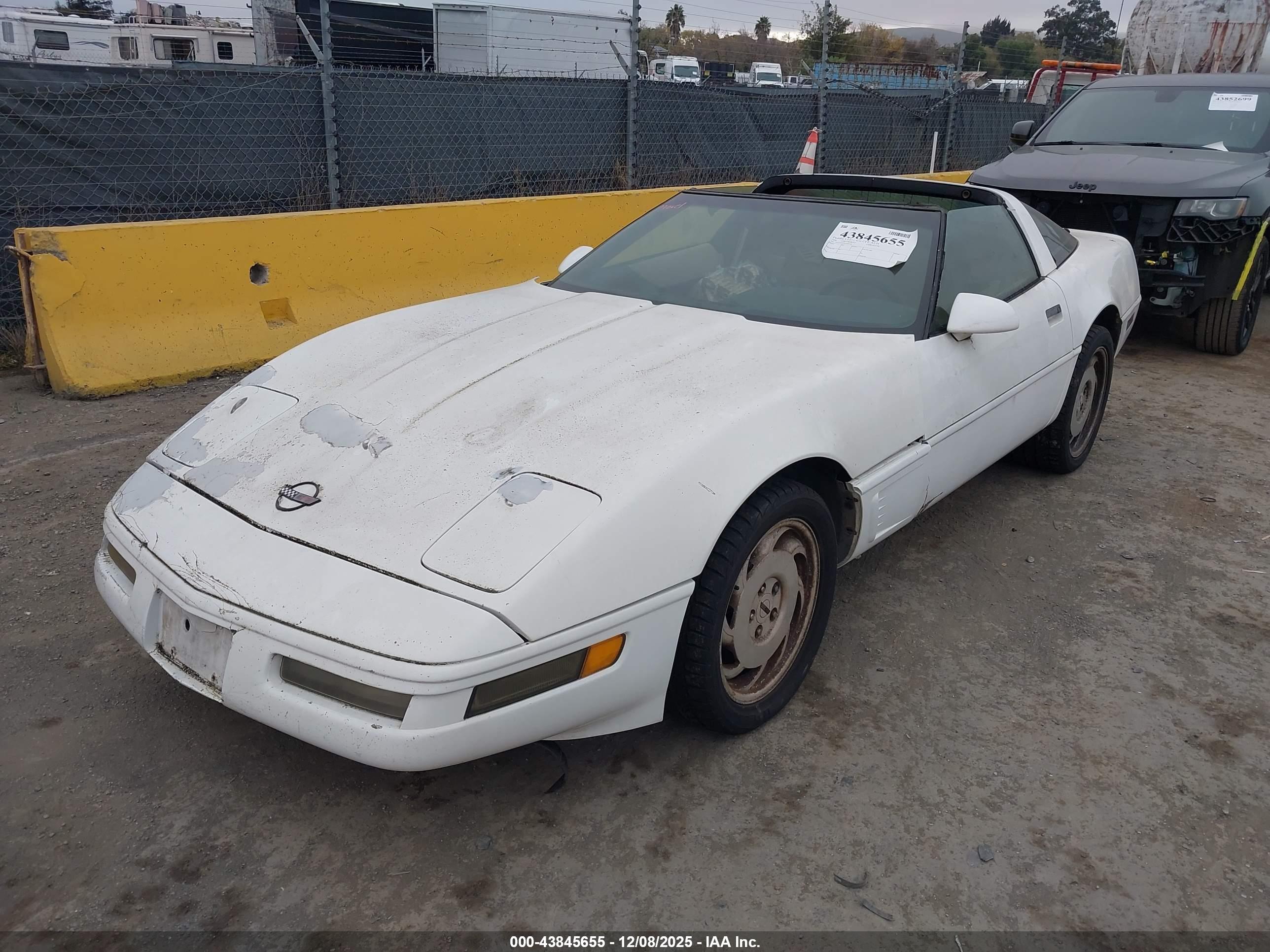 CHEVROLET CORVETTE image 2