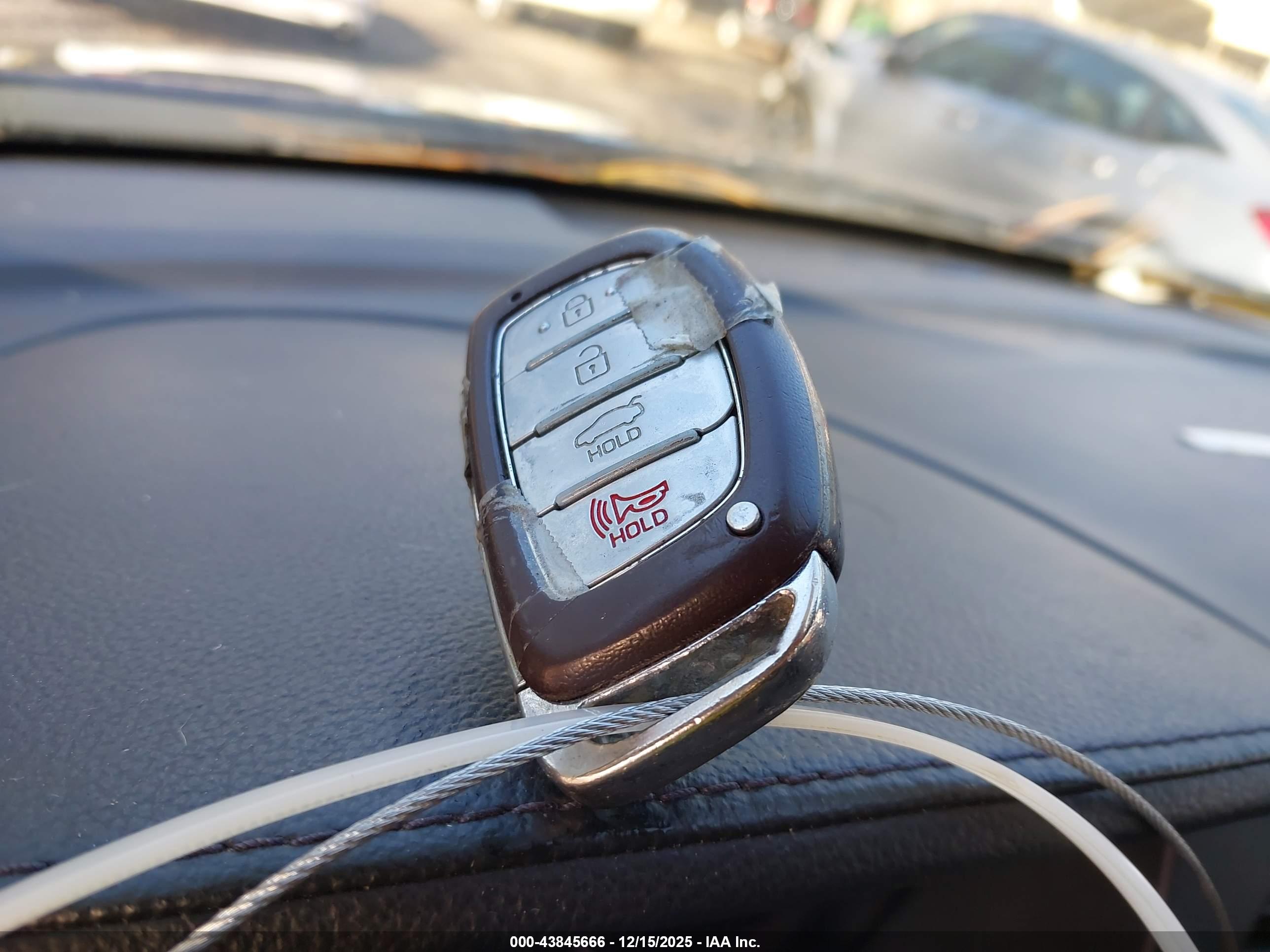 HYUNDAI SONATA image 11