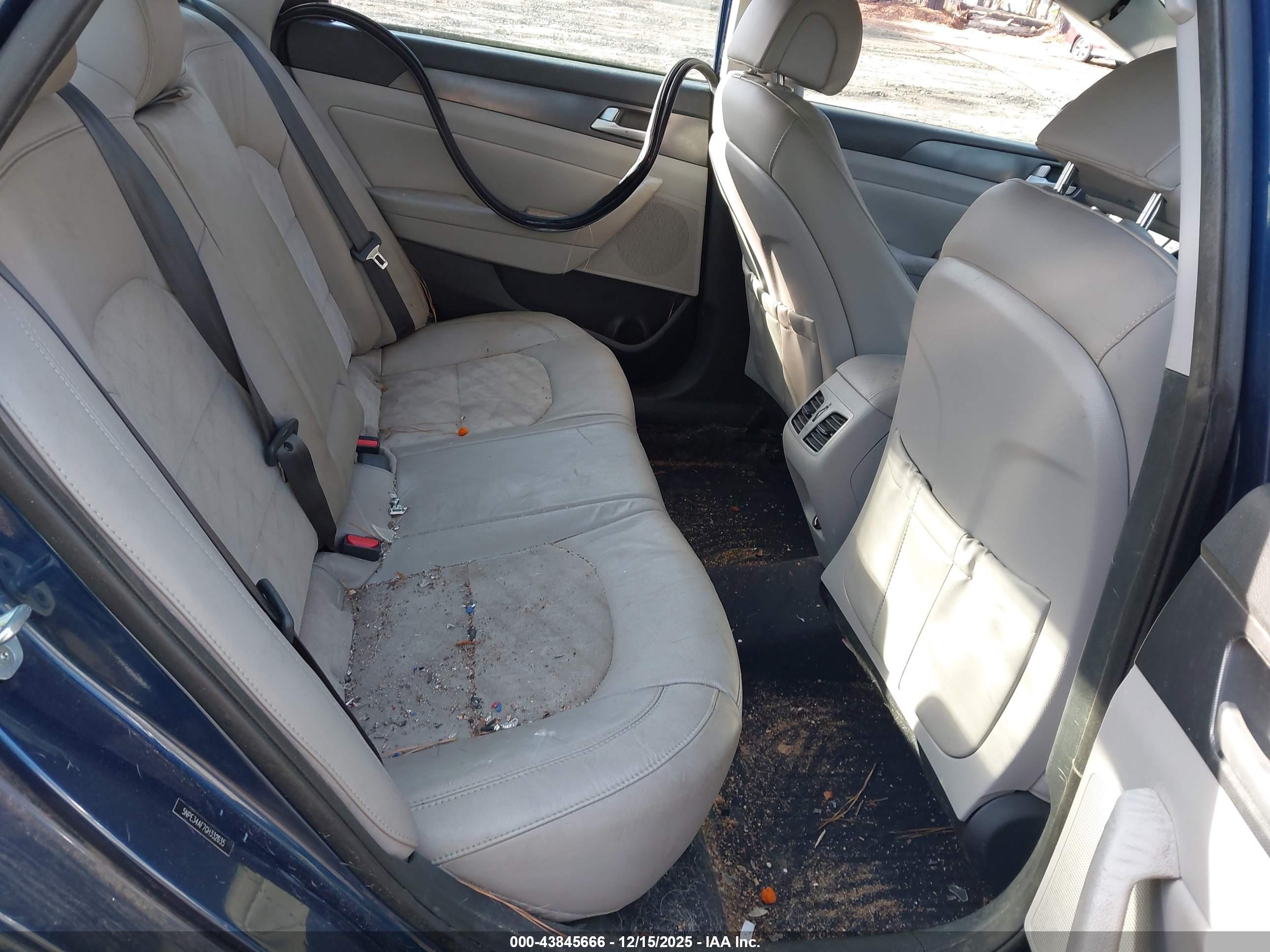 HYUNDAI SONATA image 8