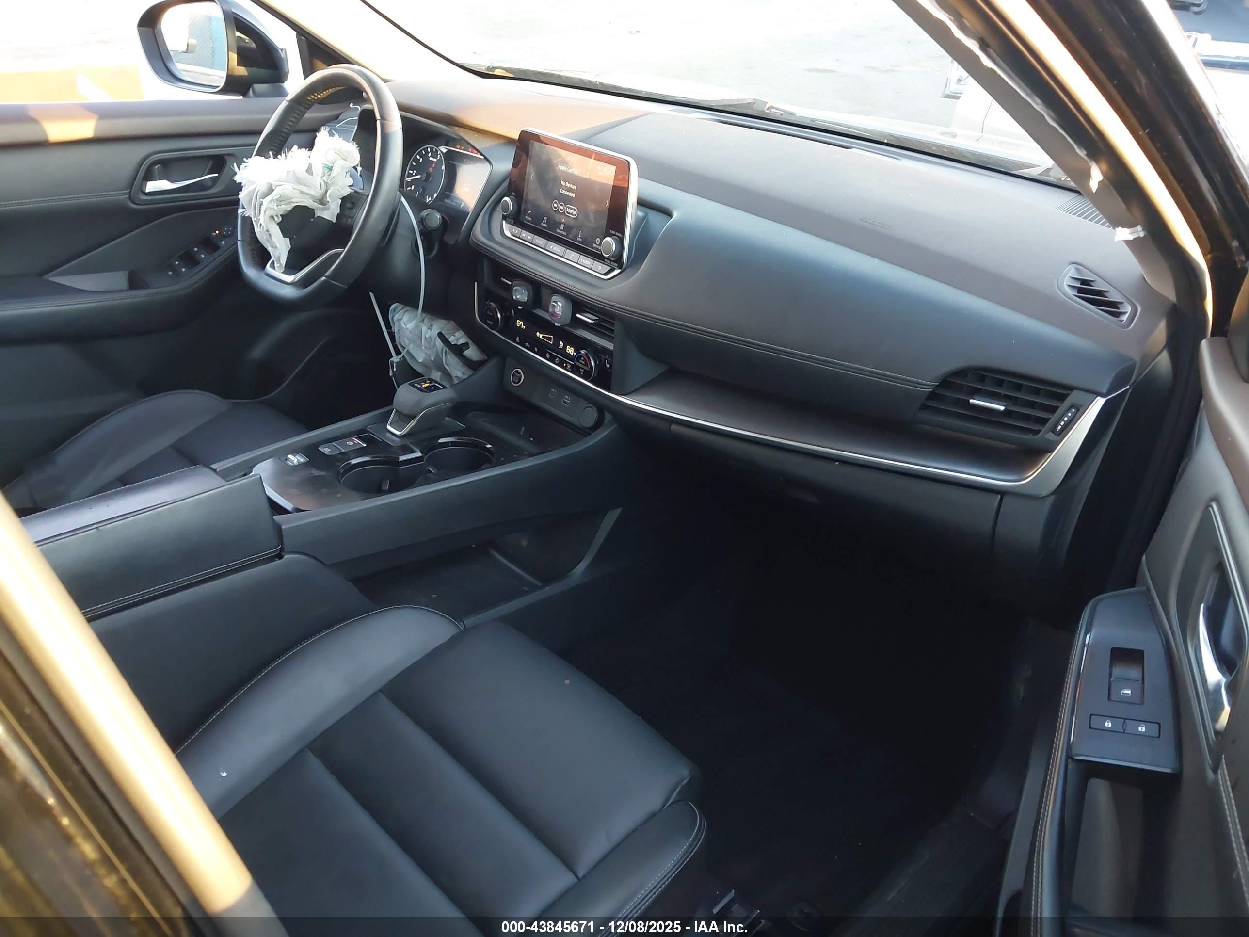 NISSAN ROGUE image 5