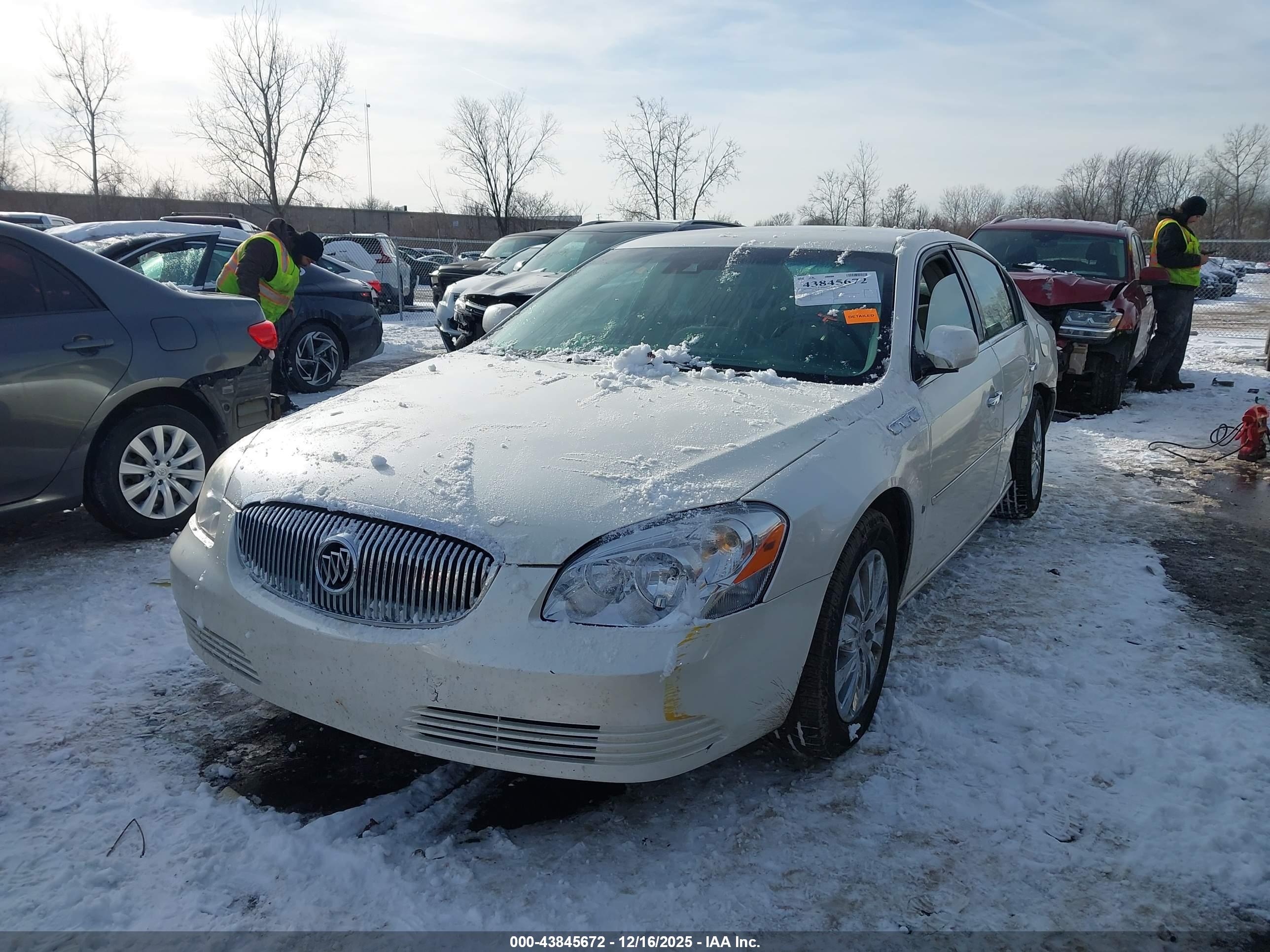 BUICK LUCERNE image 2
