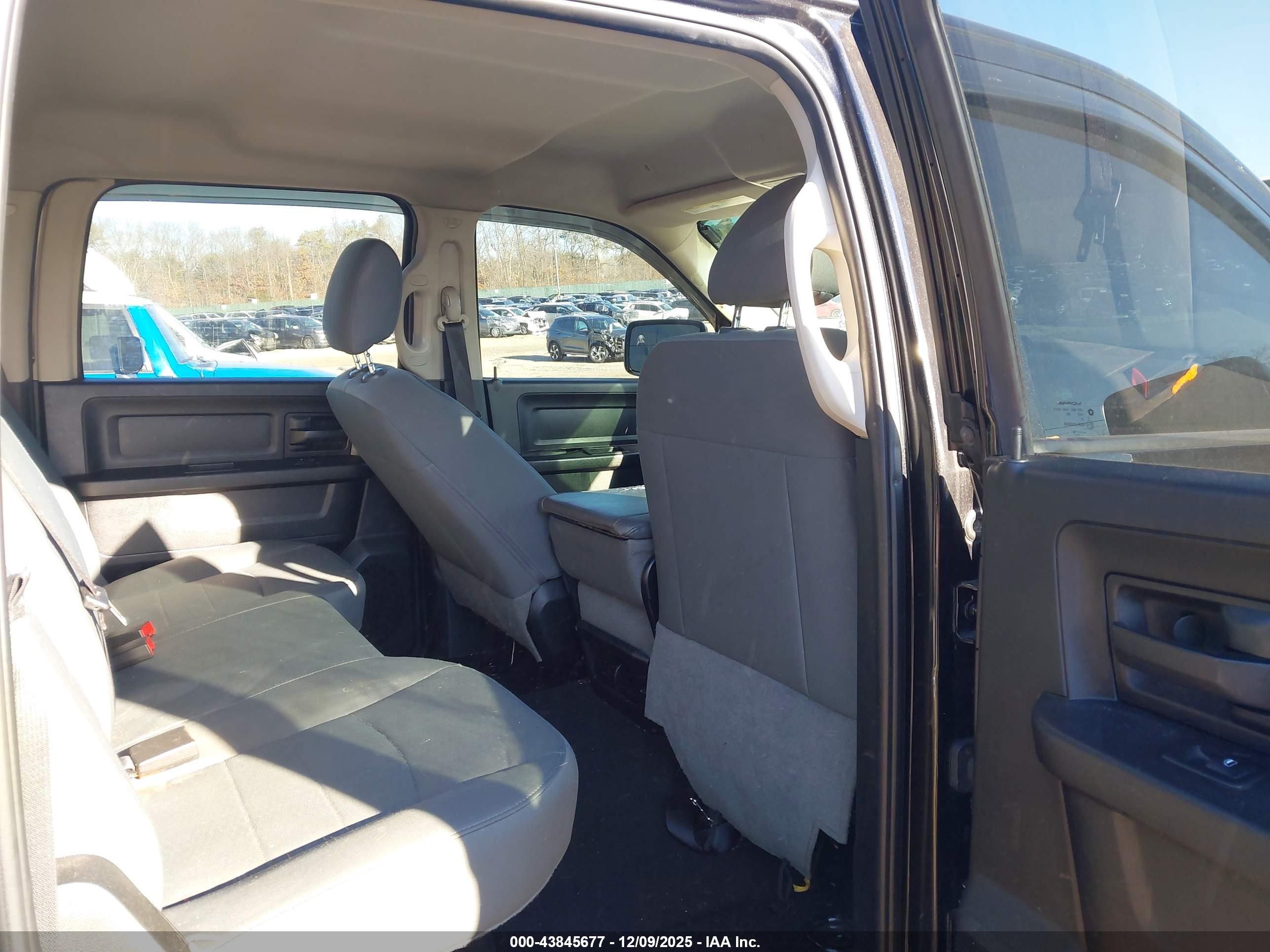 RAM 1500 image 8