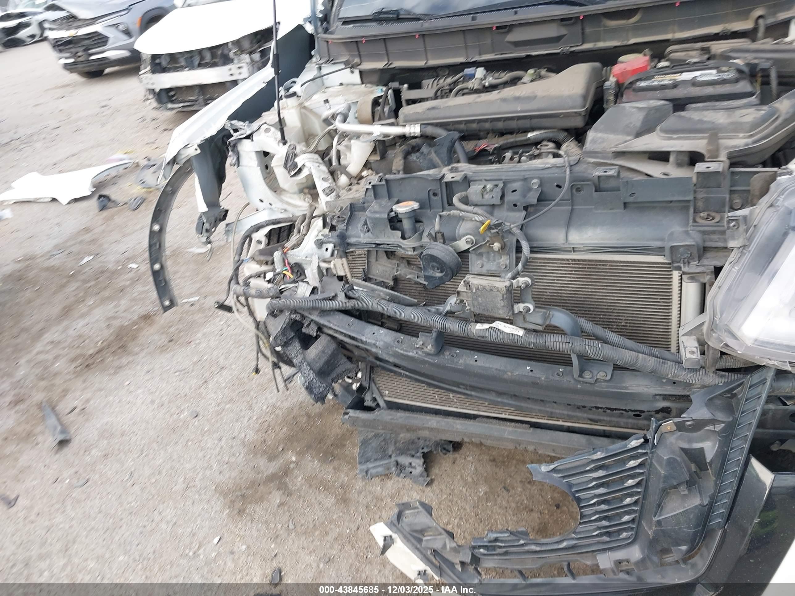 NISSAN ROGUE image 6