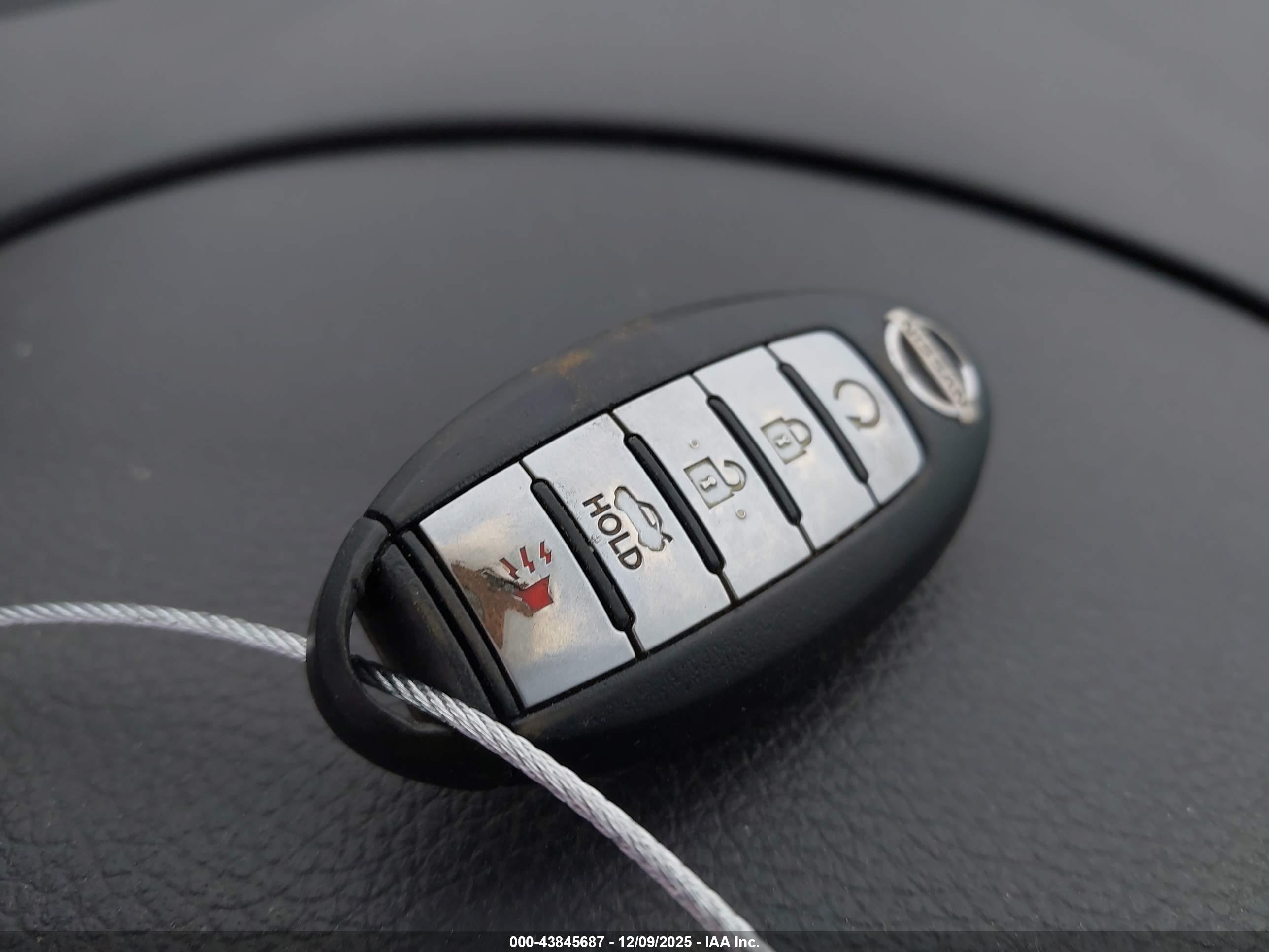 NISSAN ALTIMA image 11