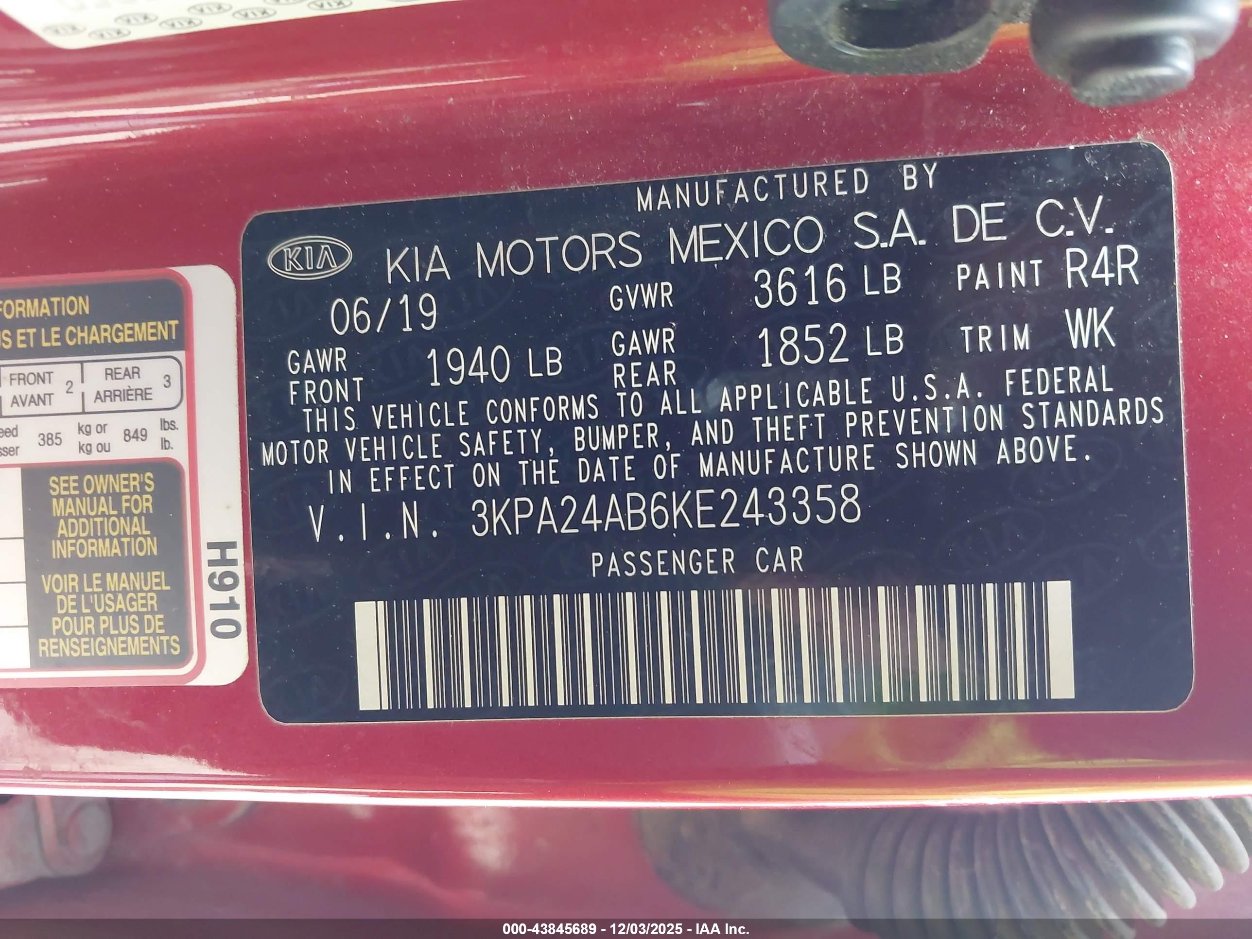 KIA RIO image 9