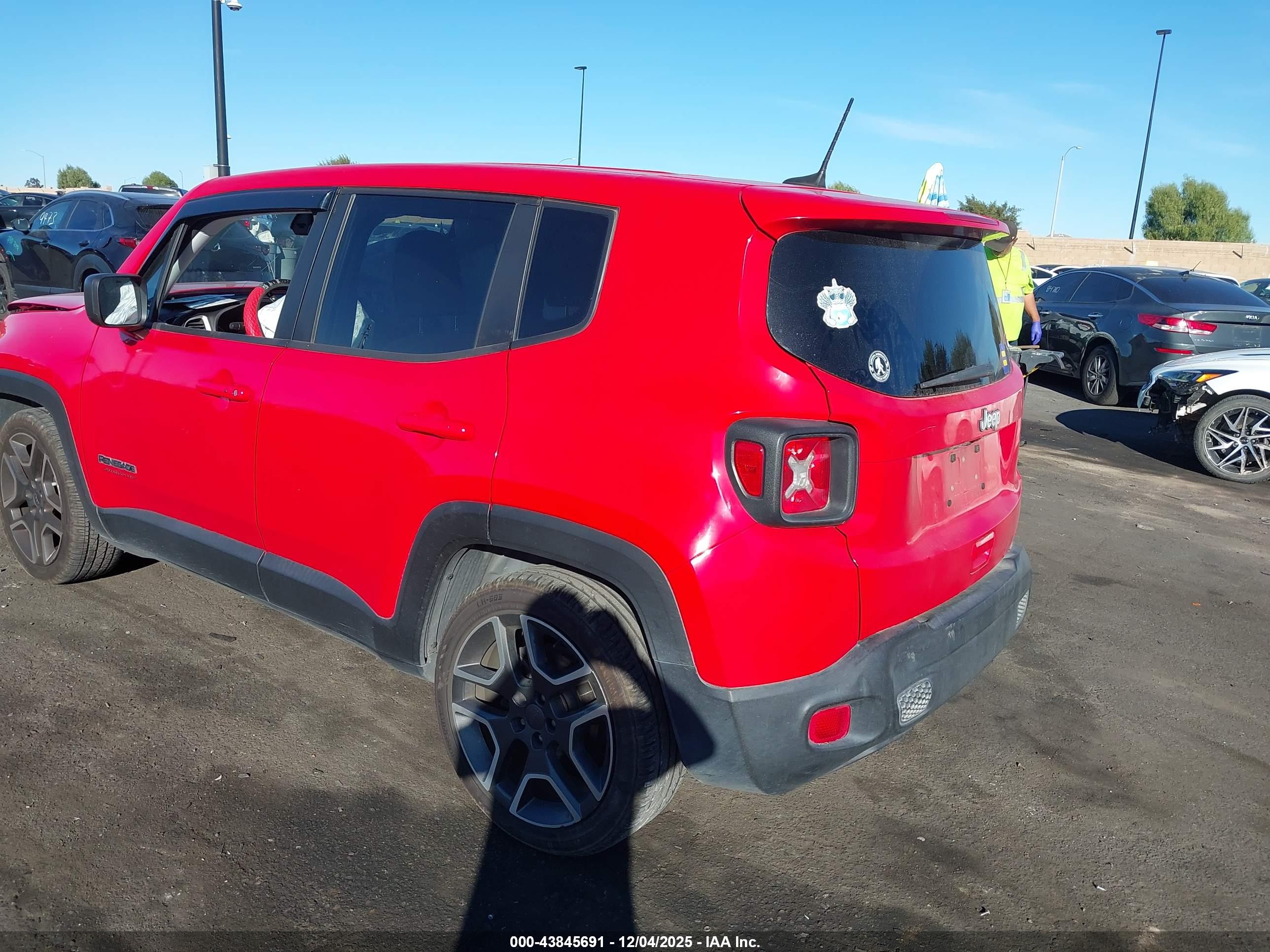 JEEP RENEGADE image 3