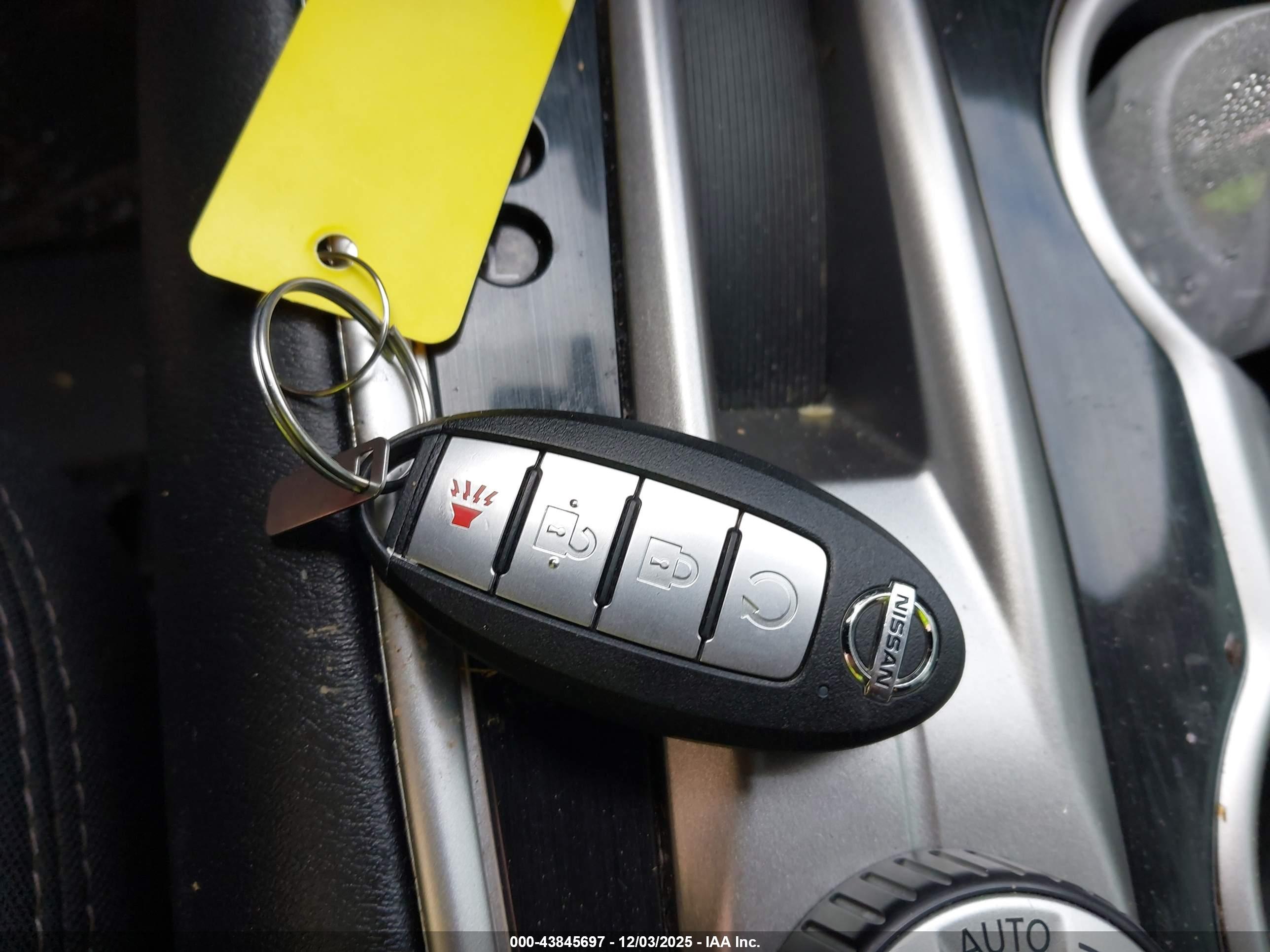 NISSAN PATHFINDER image 11