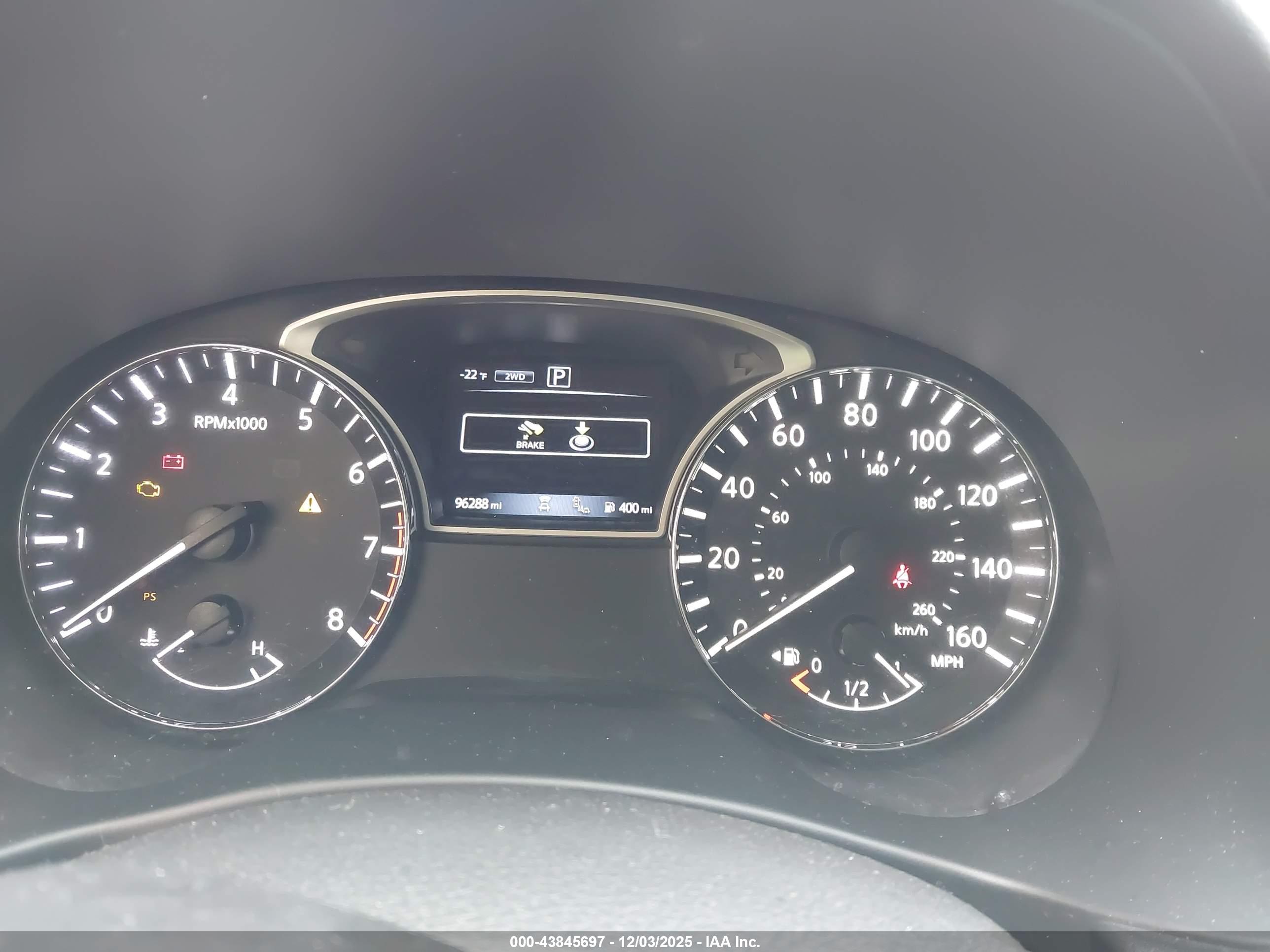 NISSAN PATHFINDER image 7