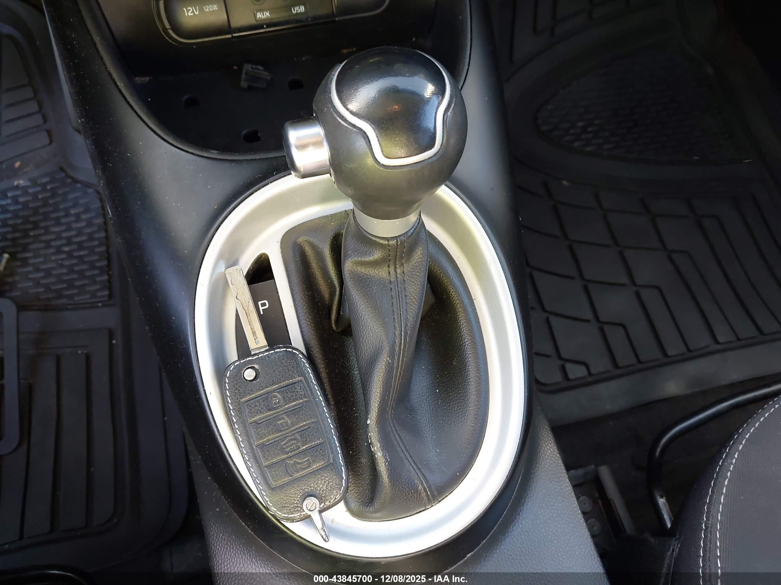 KIA SOUL image 11