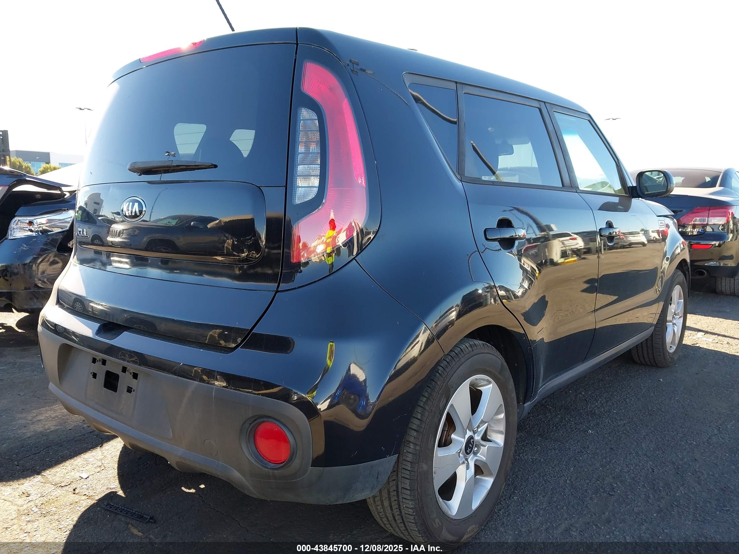 KIA SOUL image 4