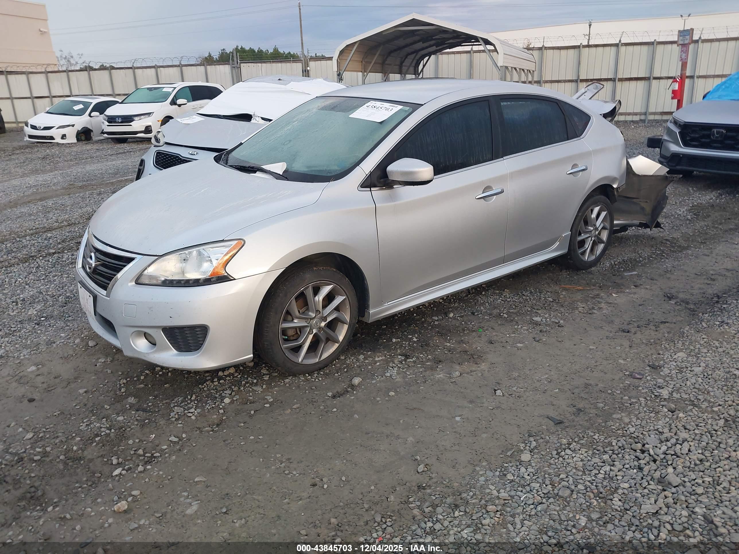 NISSAN SENTRA image 2
