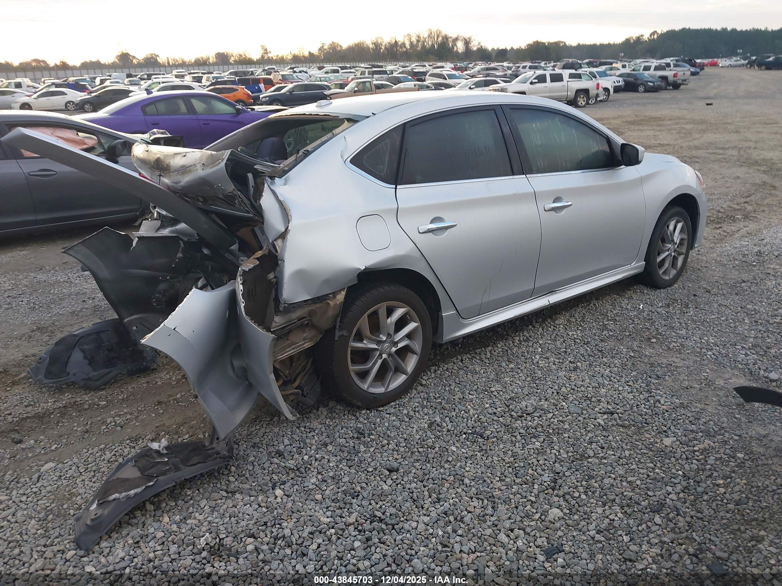 NISSAN SENTRA image 4