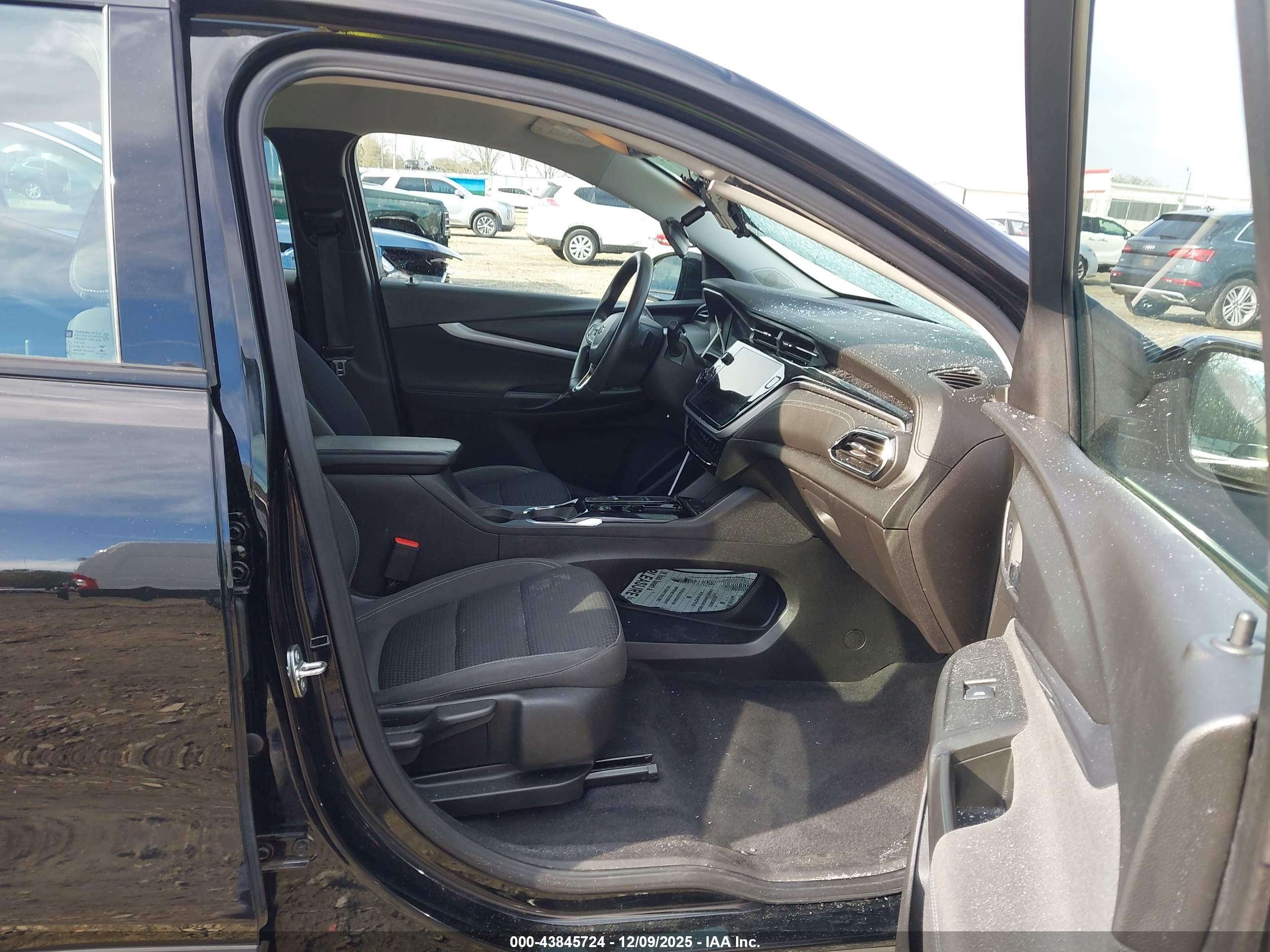 CHEVROLET BOLT image 5