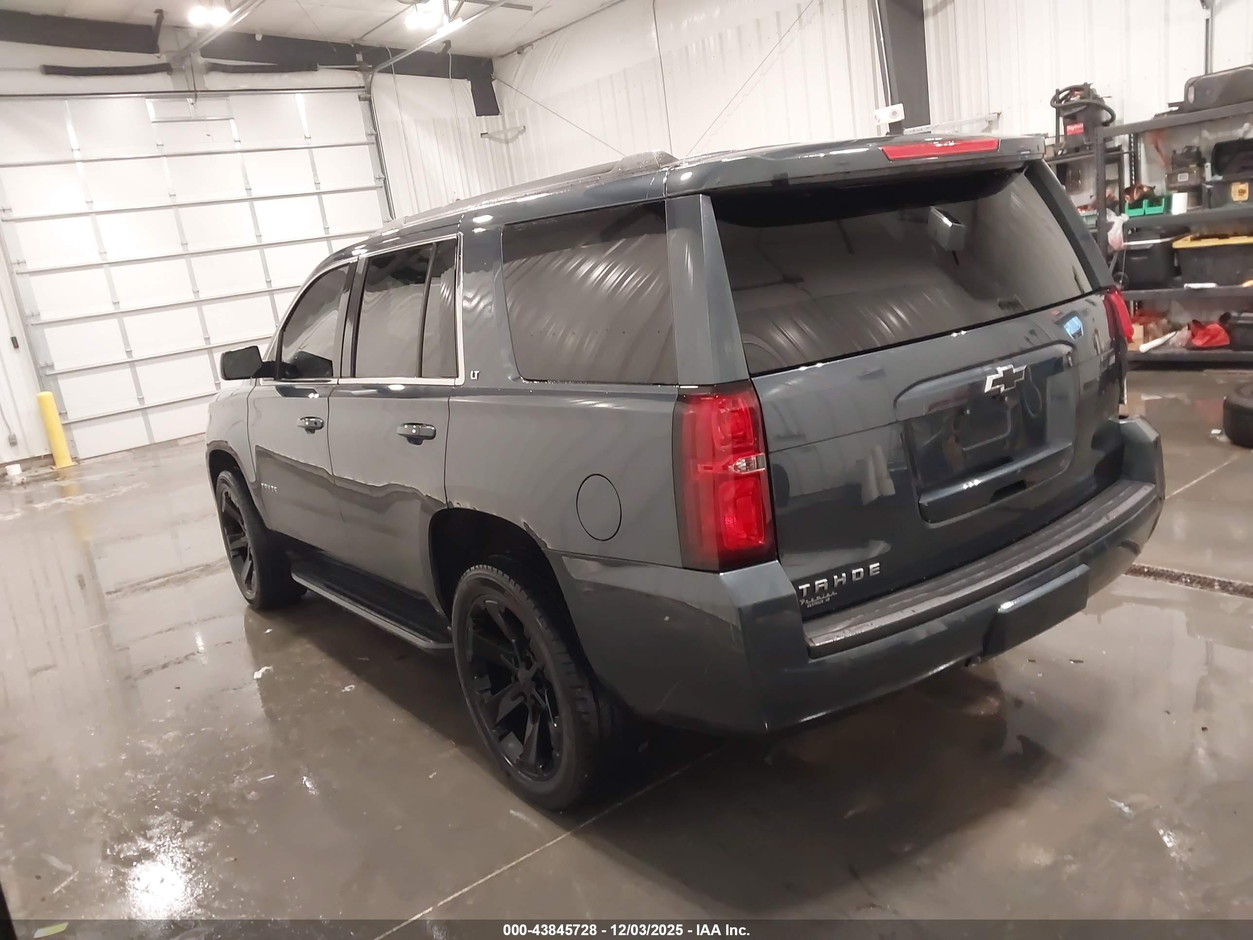 CHEVROLET TAHOE image 3