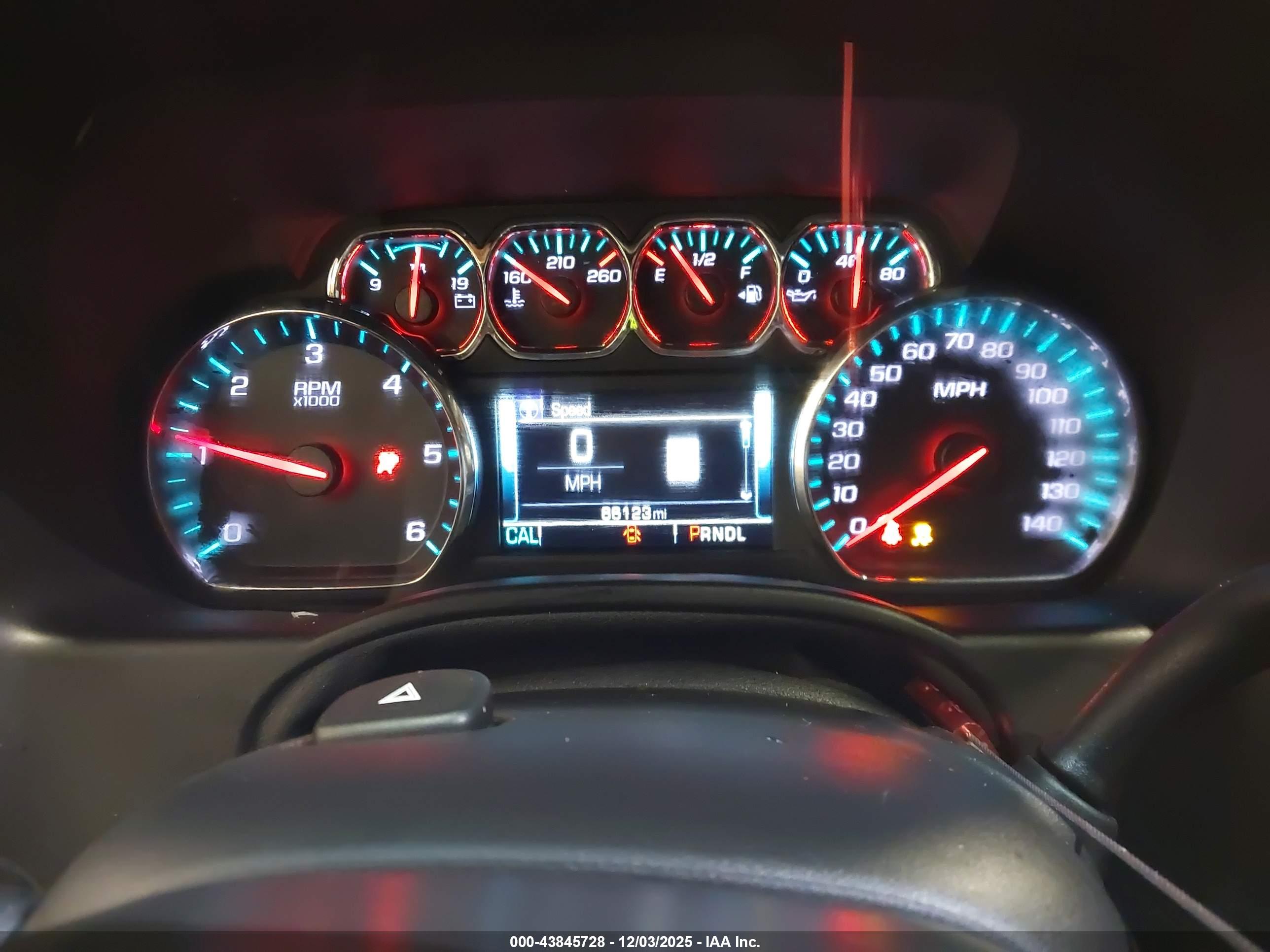 CHEVROLET TAHOE image 7