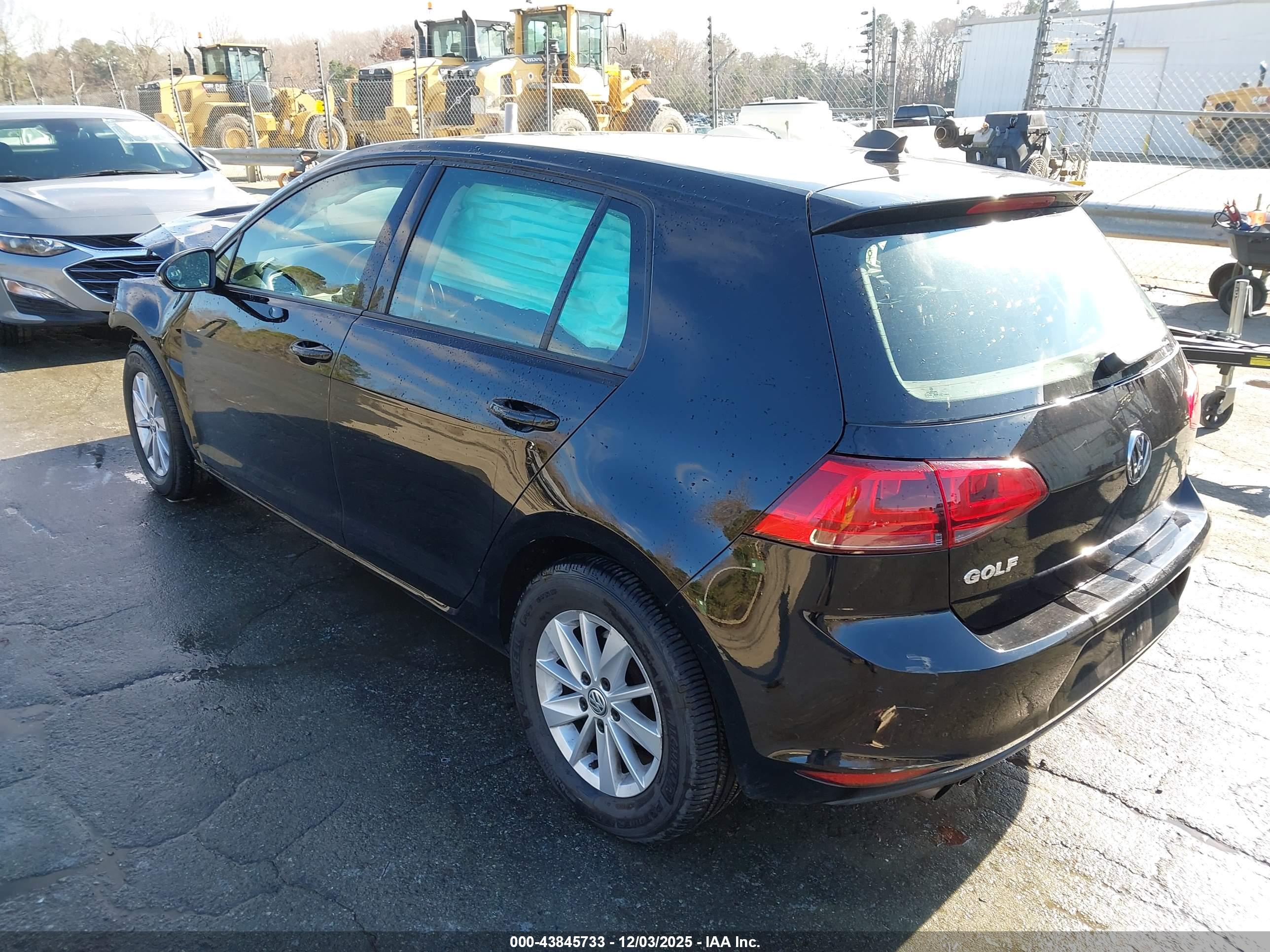 VOLKSWAGEN GOLF image 3