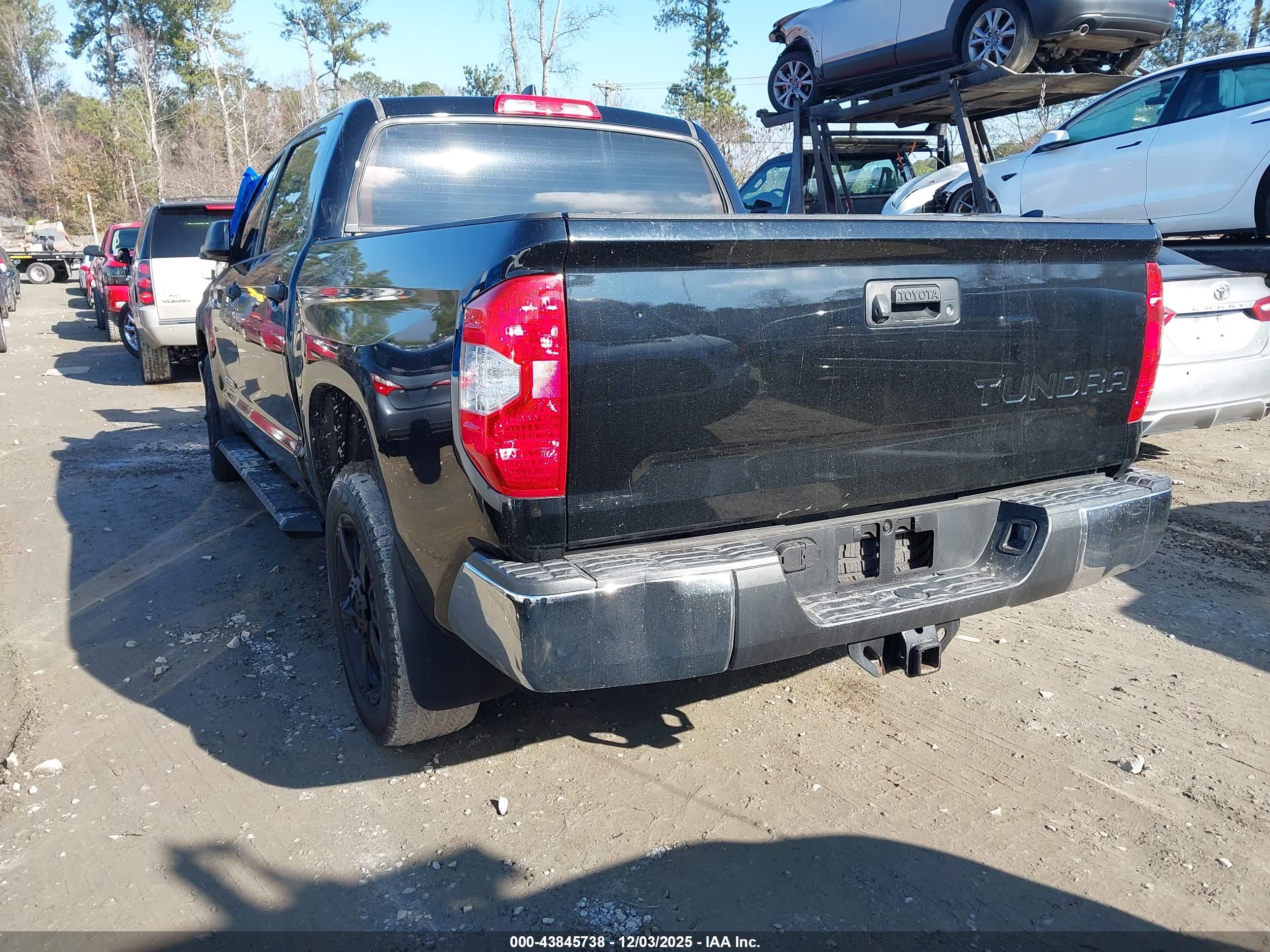 TOYOTA TUNDRA image 3