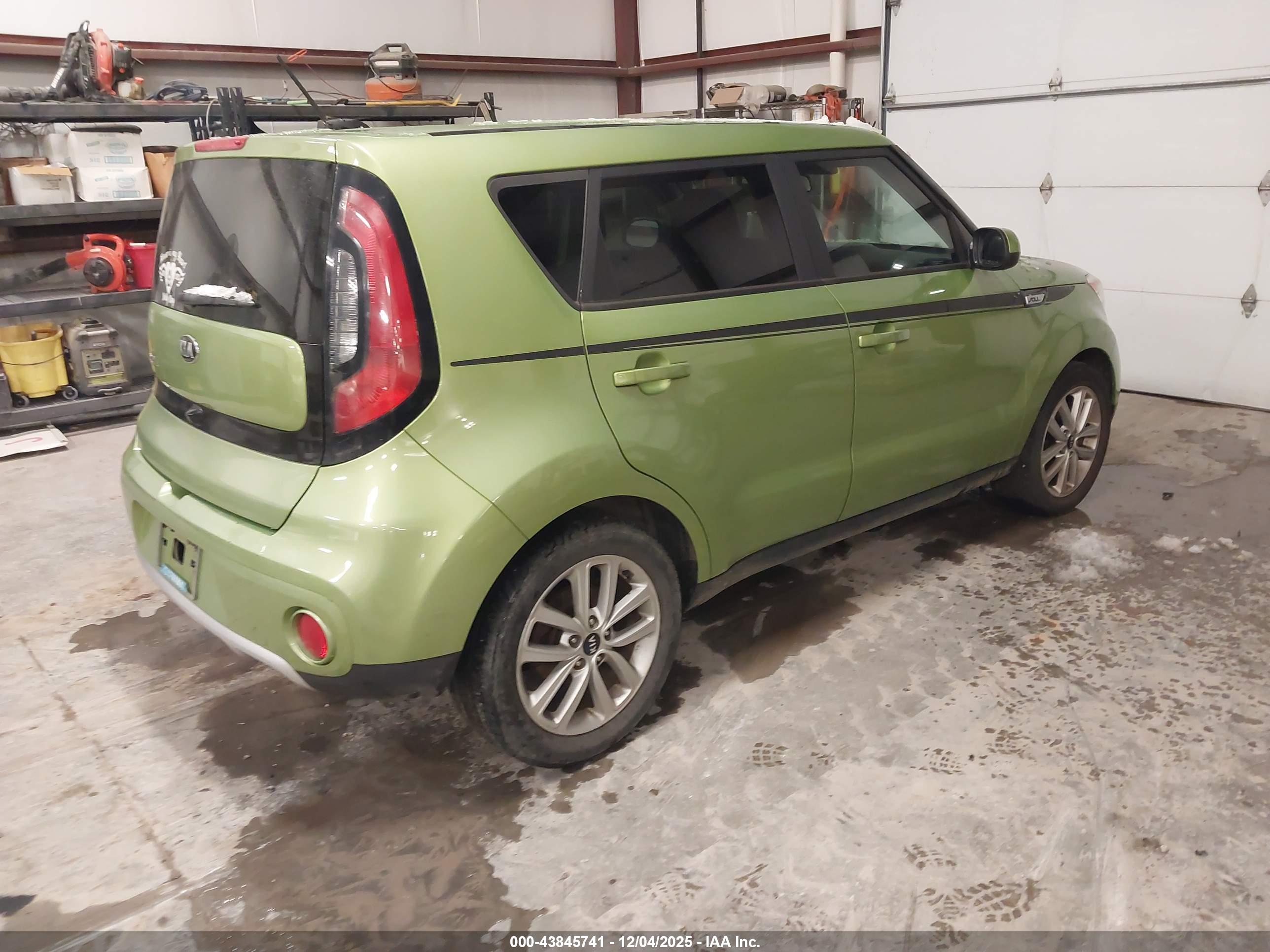 KIA SOUL image 4