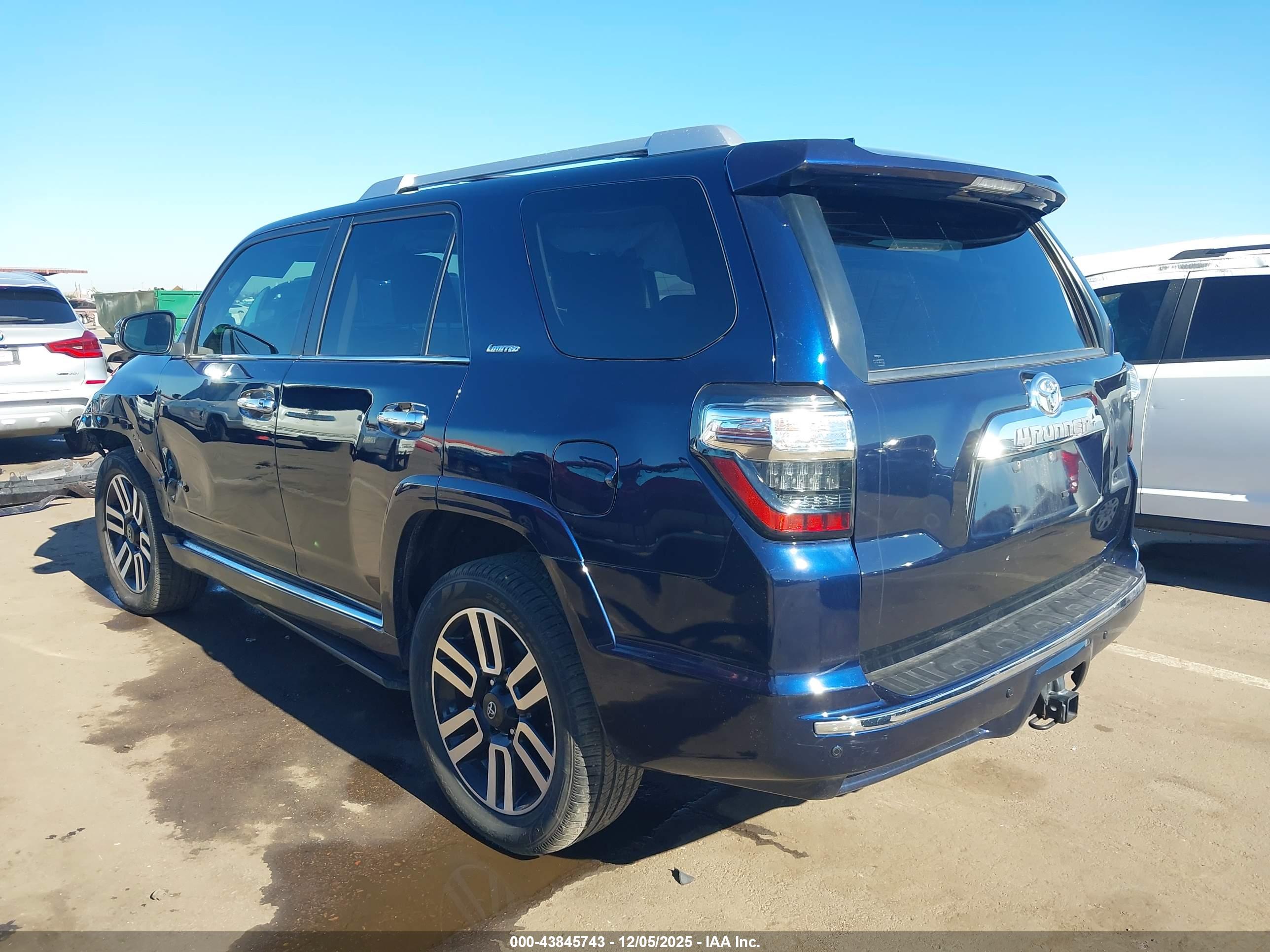 TOYOTA 4RUNNER image 3