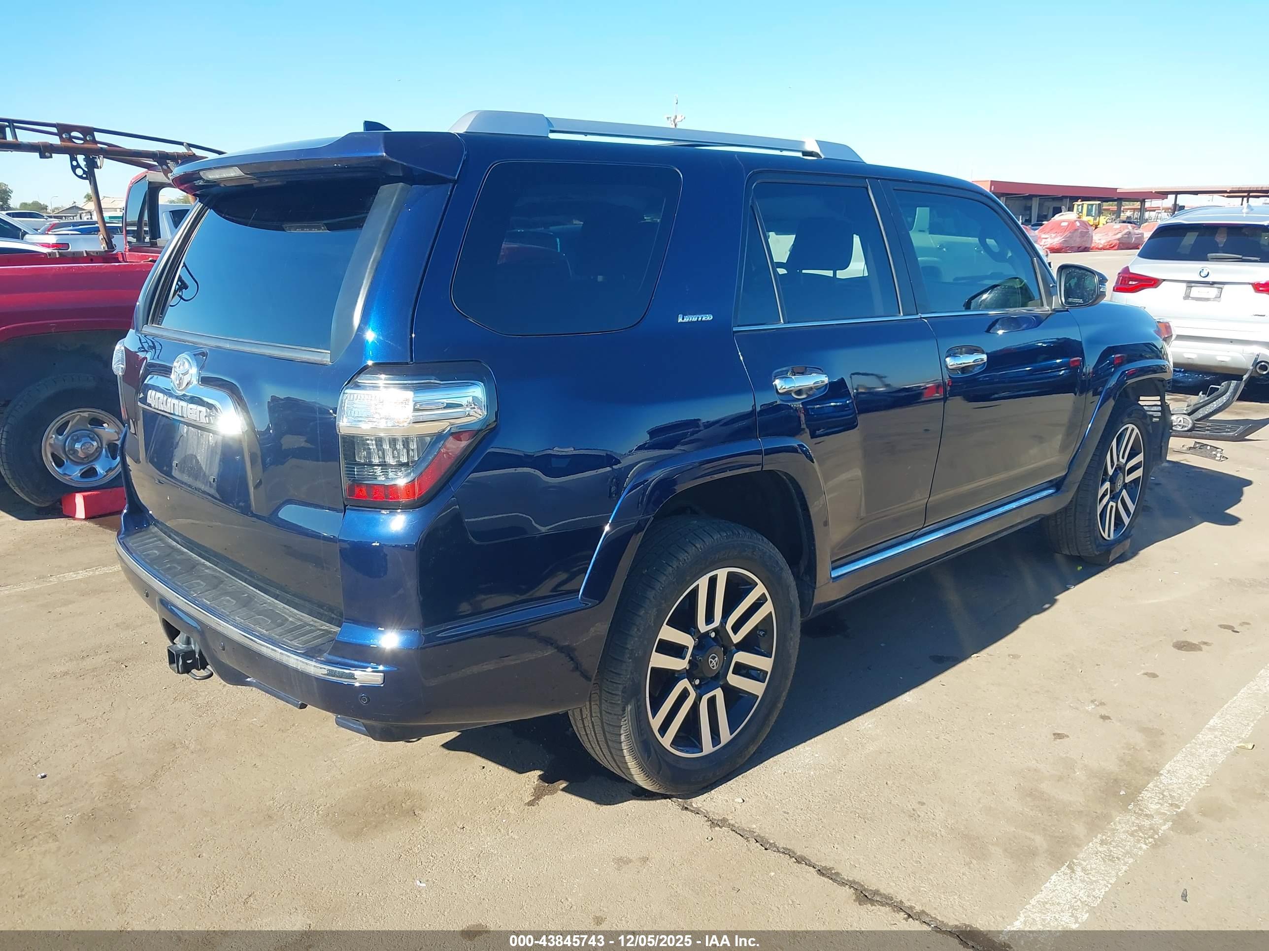 TOYOTA 4RUNNER image 4