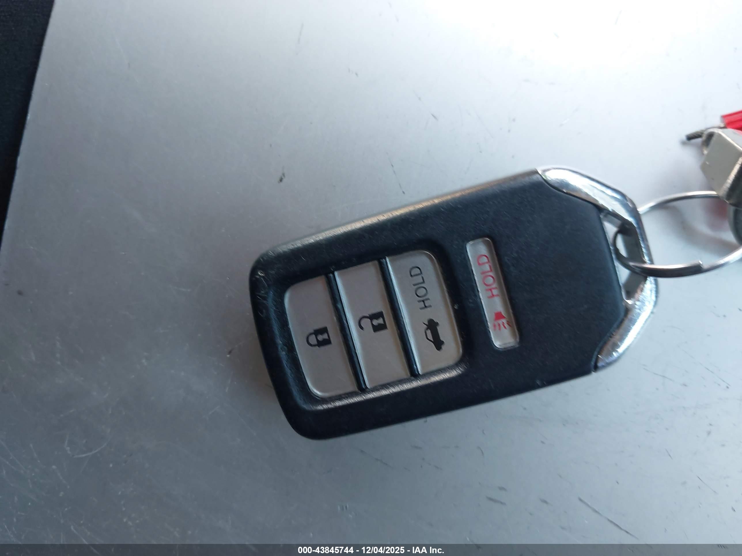 HONDA ACCORD image 11