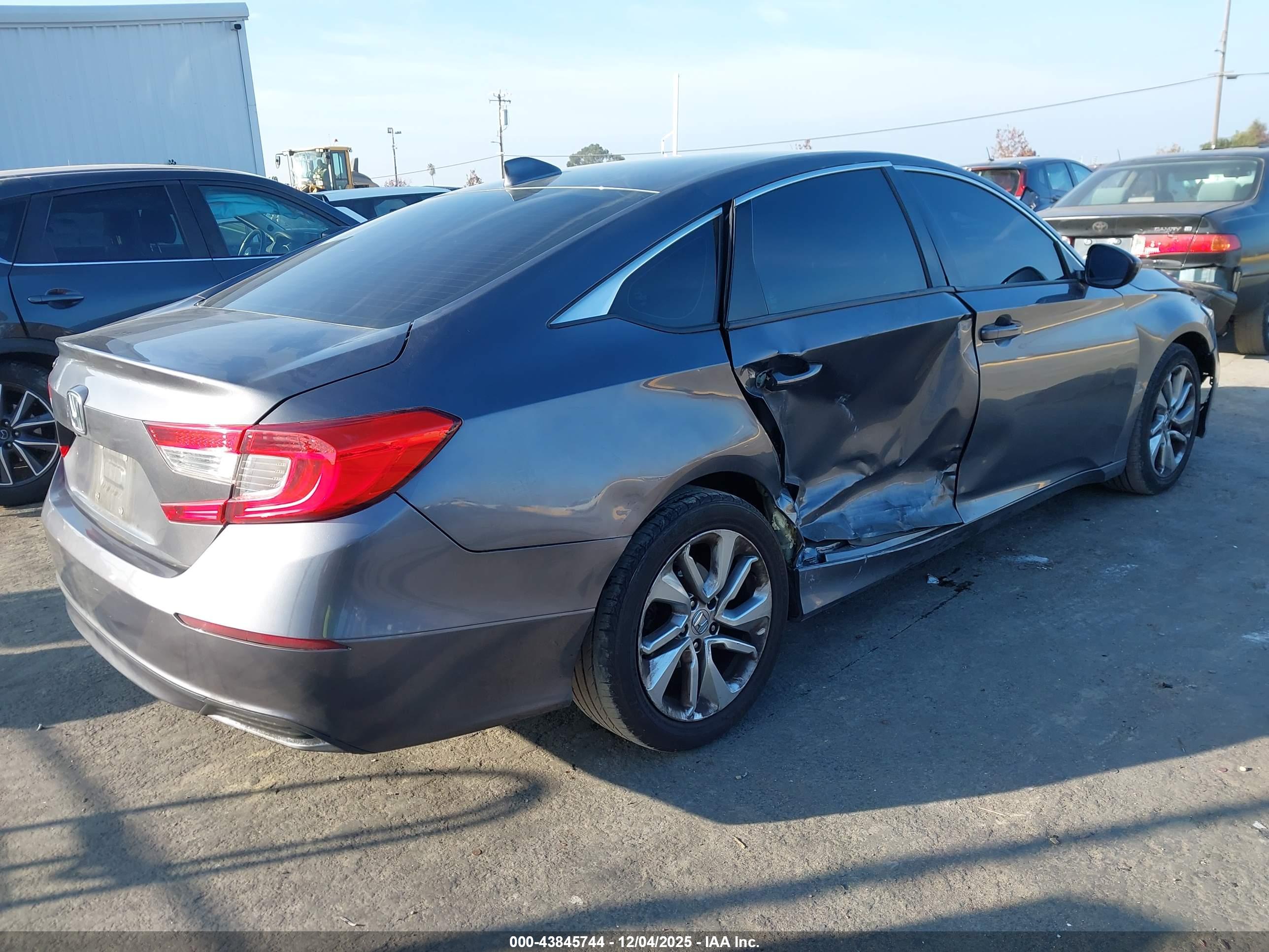 HONDA ACCORD image 4