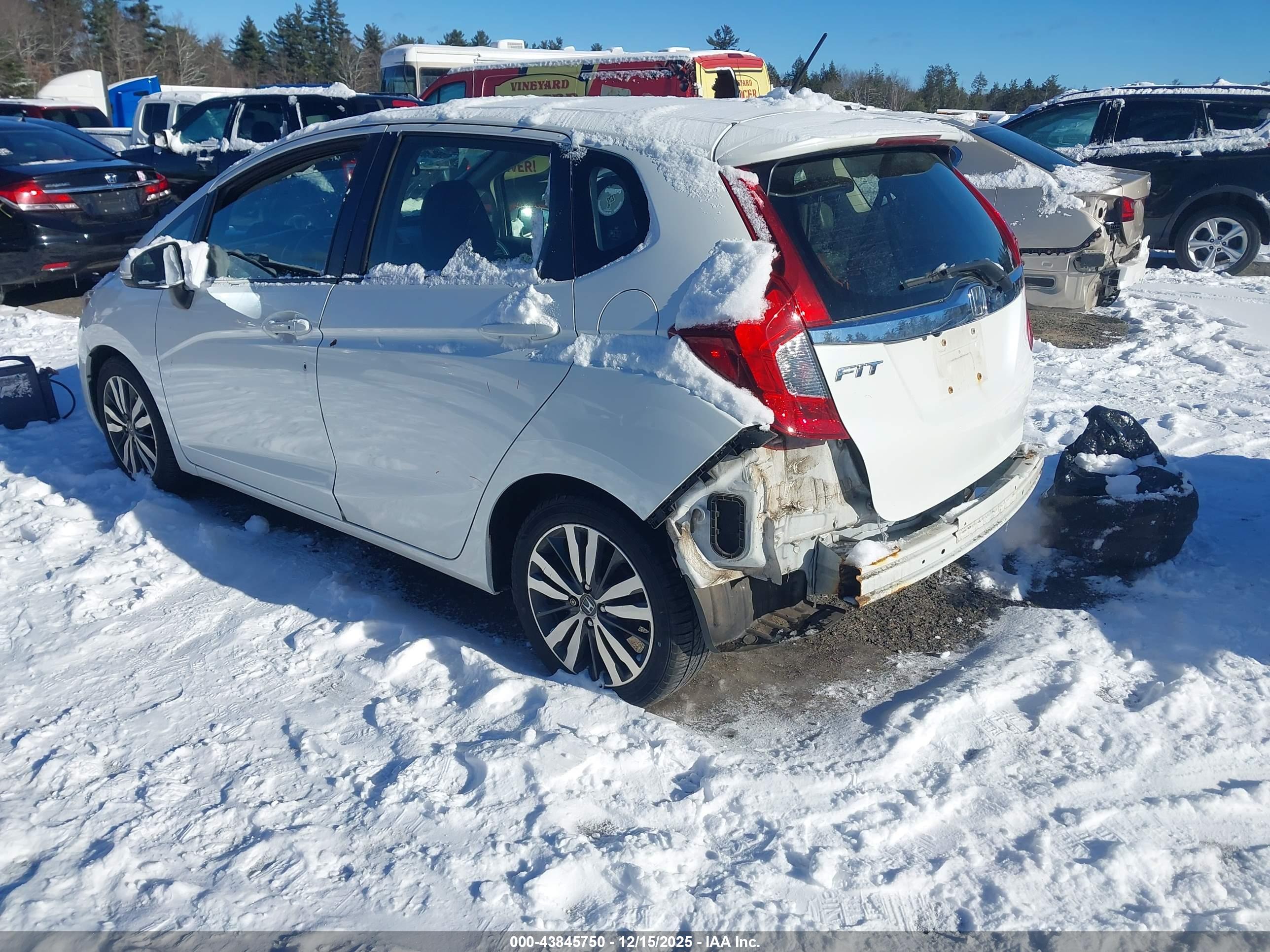 HONDA FIT image 3